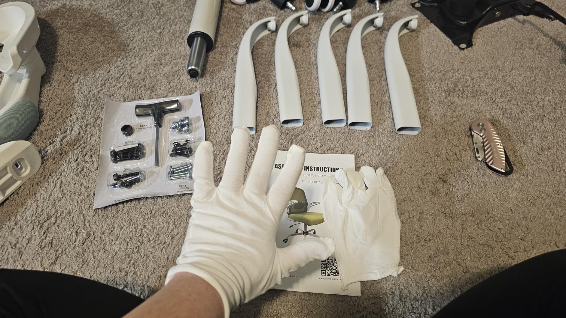 Mimoglad Ergonomic High Back Mesh Office Chair, Adjustable Lumbar Support, Thickened Seat Cushion (Modern, Jasmine) - Customer Photo 2