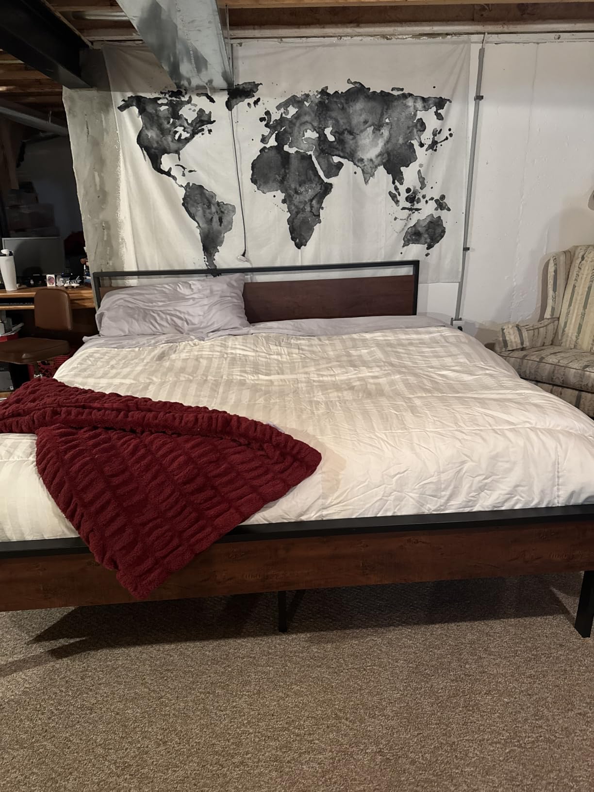 SHA CERLIN 14 Inch Queen Size Metal Platform Bed Frame with Wooden Headboard and Footboard, Mattress Foundation, No Box Spring Needed, Large Under Bed Storage, Non-Slip Without Noise, Black Oak Customer Review SHA CERLIN 14 Inch Queen Size Metal Platform Bed Frame with Wooden Headboard and Footboard, Mattress Foundation, No Box Spring Needed, Large Under Bed Storage, Non-Slip Without Noise, Black Oak - Customer Photo 1