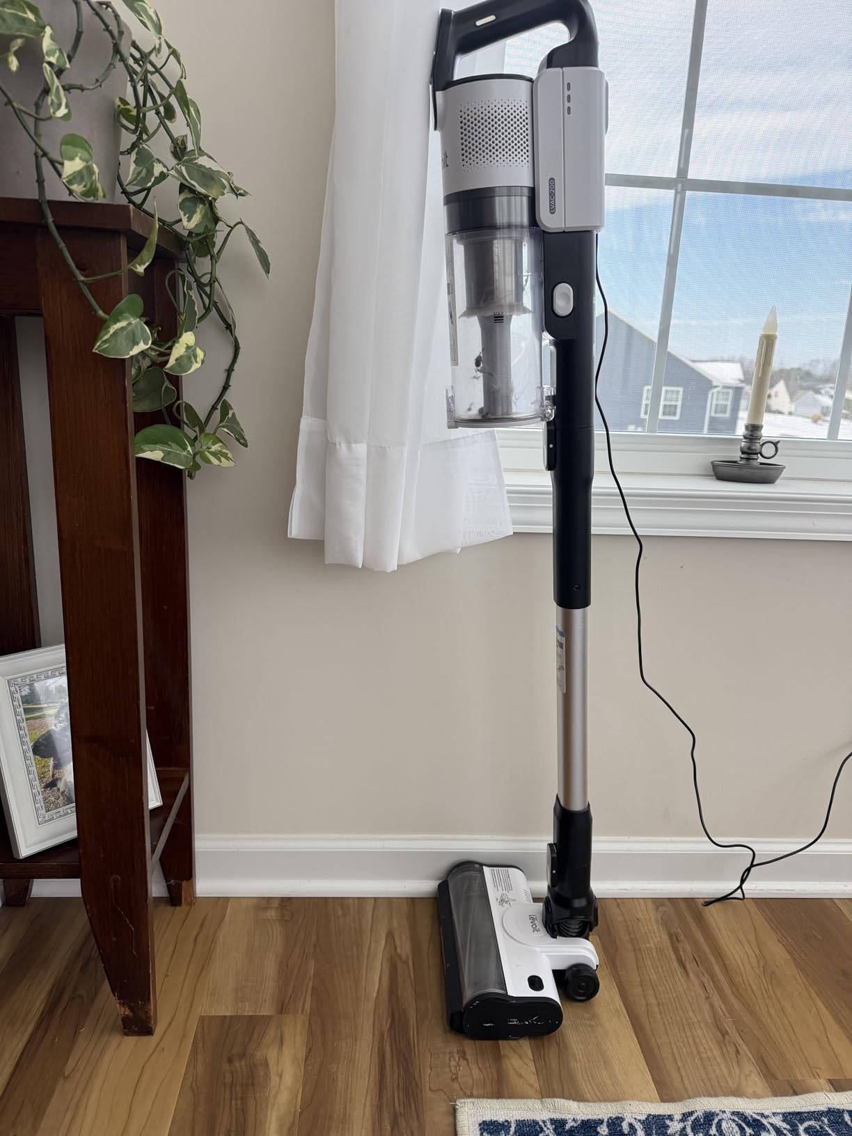 LEVOIT Cordless Vacuum Cleaner, Stick Vac with Tangle-Resistant Design, Up to 50 Minutes, Powerful Suction, Rechargeable, Lightweight, and Versatile for Carpet, Hard Floor, Pet Hair, LVAC-200 Customer Review LEVOIT Cordless Vacuum Cleaner, Stick Vac with Tangle-Resistant Design, Up to 50 Minutes, Powerful Suction, Rechargeable, Lightweight, and Versatile for Carpet, Hard Floor, Pet Hair, LVAC-200 - Customer Photo 2
