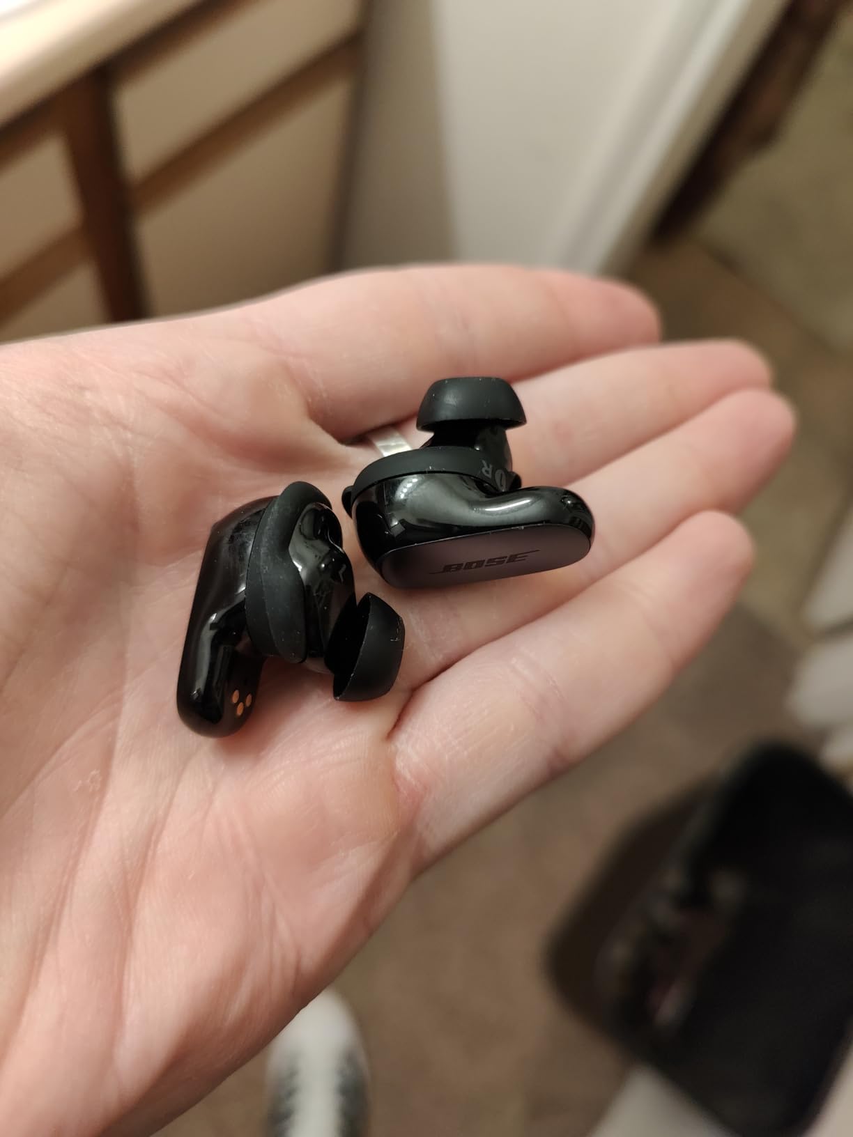 Bose QuietComfort Ultra Bluetooth Earbuds, Wireless Earbuds with Spatial Audio and World-Class Active Noise Cancellation, Deep Bass, Up to 6 Hours of Playtime, Black - Customer Photo 1