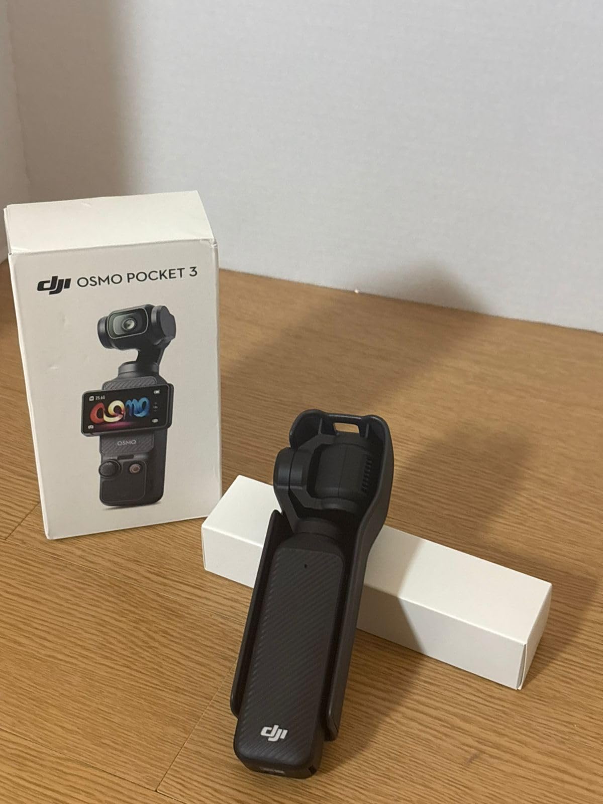 DJI Osmo Pocket 3, Vlogging Cameras with 1'' CMOS & 4K/120fps Vlog Camera, 3-Axis Stabilization, Fast Focusing, Face/Object Tracking, Digital Vlogging Camera for YouTube - Customer Photo 1