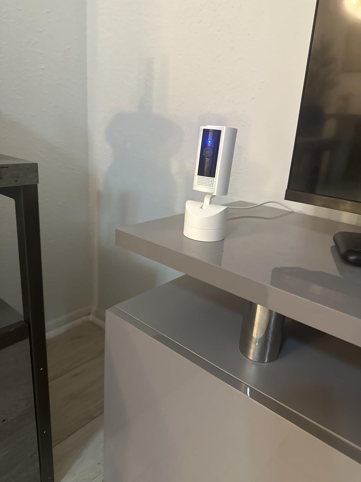 Ring Pan-Tilt Indoor Cam (newest model), See all around your home or business with 360° pan coverage, HD video, plus Two-Way Talk, White - Customer Photo 2