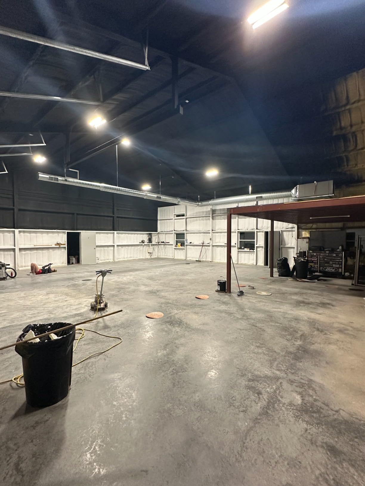 Allsmartlife LED Linear High Bay Light 2-Pack, 150W 20250LM 0-10V Dimmable 5000K Daylight, Adjustable Tilt Hanging LED High Bay Shop Lighting Fixtures for Garage Warehouse Workshop, ETL Customer Review Allsmartlife LED Linear High Bay Light 2-Pack, 150W 20250LM 0-10V Dimmable 5000K Daylight, Adjustable Tilt Hanging LED High Bay Shop Lighting Fixtures for Garage Warehouse Workshop, ETL - Customer Photo 1