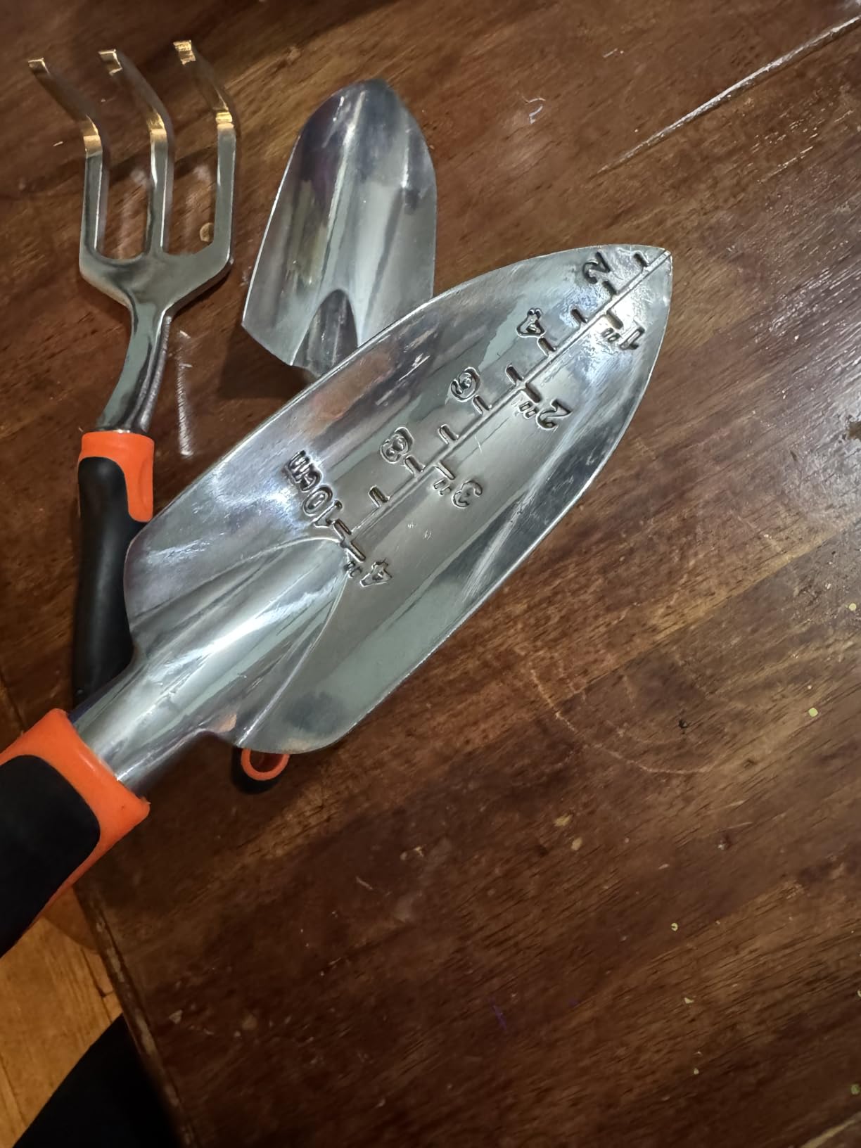 Garden Tools Set, 3 Pack Heavy Duty Gardening Tools Set Include Garden Shovel, Transplant Trowel and Hand Rake with Ergonomic Handle, Aluminum Alloy Lawn for Planting, Orange - Customer Photo 2