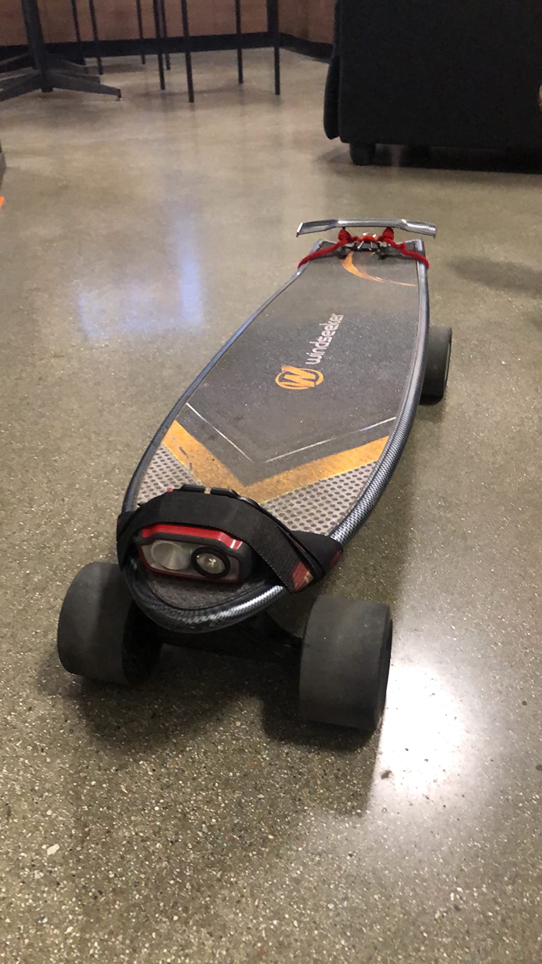 Electric Skateboard, Electric Skateboard with Remote Control for Beginners, 350W Brushless Motor, Max 12.4 MPH, Carver E-Ska with DIY Stickers Customer Review Electric Skateboard, Electric Skateboard with Remote Control for Beginners, 350W Brushless Motor, Max 12.4 MPH, Carver E-Ska with DIY Stickers - Customer Photo 1