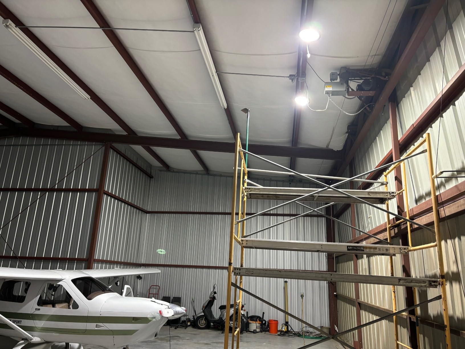 HYPERLITE High Bay LED Lights 155W 140lm/W UFO LED High Bay Light with US Plug, Non-Dim, 5000k Daylight ETL Listed Led High Bay Shop Lights for Garage Shop Workshop Barn 2pack Customer Review HYPERLITE High Bay LED Lights 155W 140lm/W UFO LED High Bay Light with US Plug, Non-Dim, 5000k Daylight ETL Listed Led High Bay Shop Lights for Garage Shop Workshop Barn 2pack - Customer Photo 4