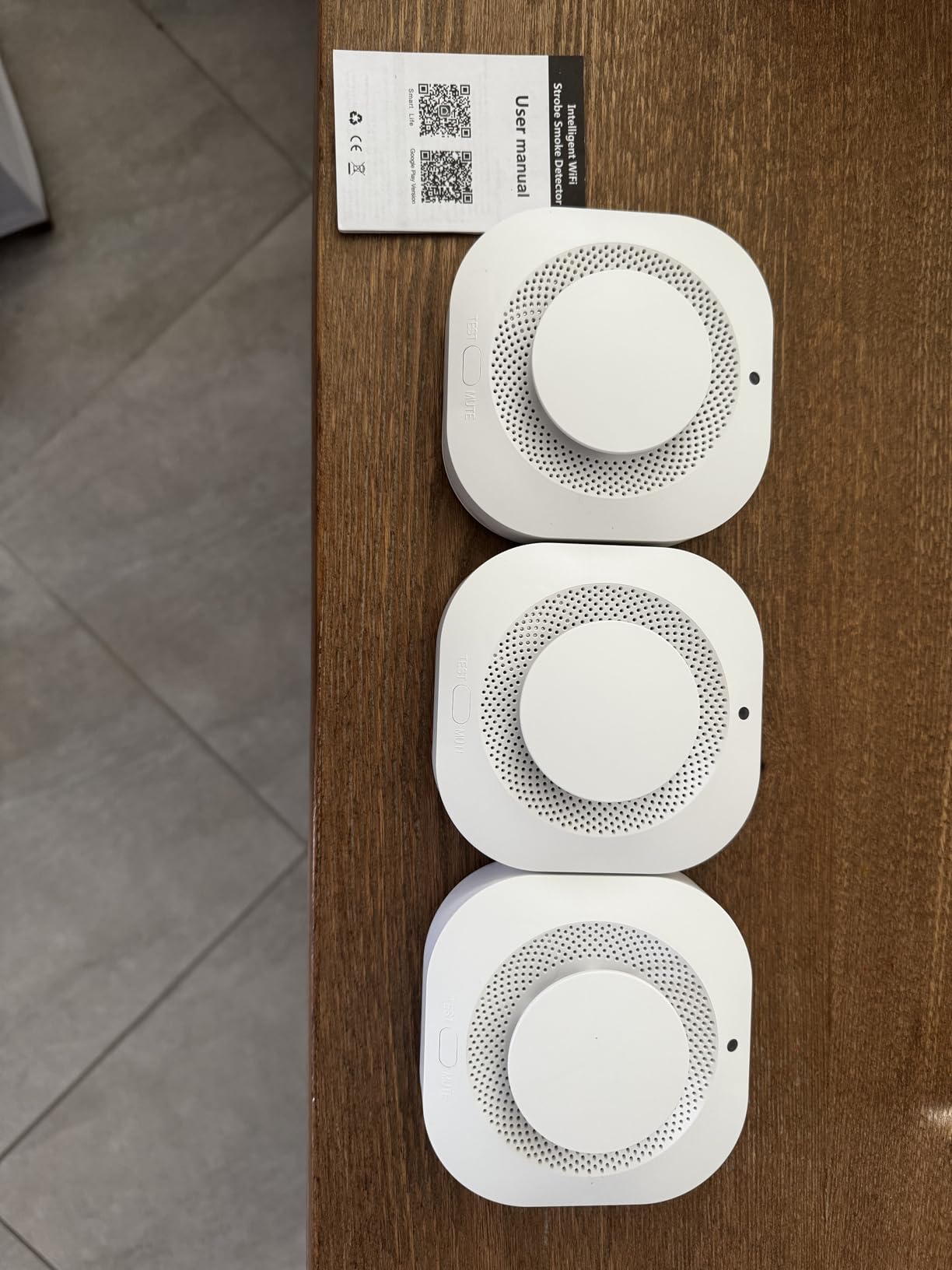 Smart Smoke Detector Fire Alarm with Replaceable Battery, Wi-Fi Smoke Detector, Real-Time App Notifications, 3-Pack - Customer Photo 1