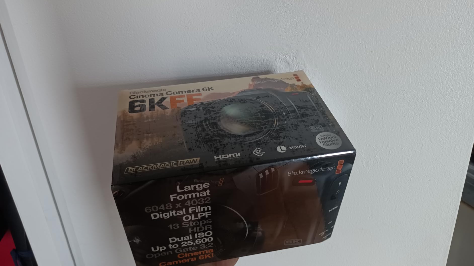 Blackmagic Design Cinema Camera 6K, Full Frame Sensor, L Mount - Customer Photo 1