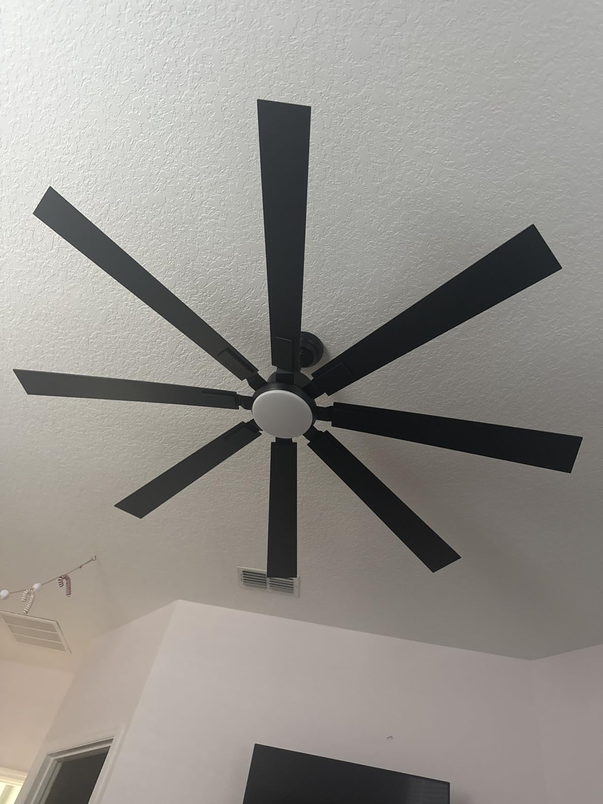 ZMISHIBO 72 inch Large Ceiling Fans with Lights and Remote, Indoor/Outdoor Black Modern Ceiling Fan for Kitchen Living Room Patio, 6 Speed Reversible Quiet DC Motor, 3 CCT, Dual Finish 8 Blades - Customer Photo 2