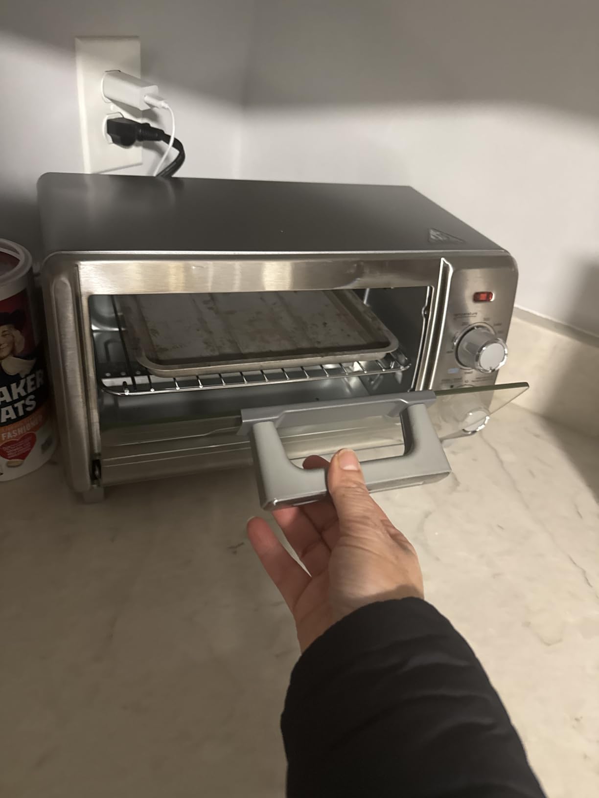 BLACK+DECKER Crisp 'N Bake Air Fry Countertop Convection Toaster Oven, Medium Capacity, 4-Slice, 5-in-1, Fits 9