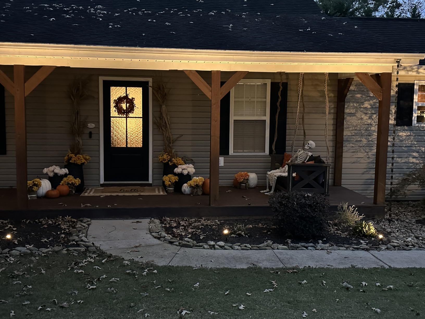 SUNVIE All-In-One LED Landscape Lighting Kit, 8-Pack Low Voltage Landscape Lights with Transformer and 65FT UL-Listed Wire, 3000K Waterproof Outdoor Uplights with Connectors for Yard House Garden Tree - Customer Photo 2