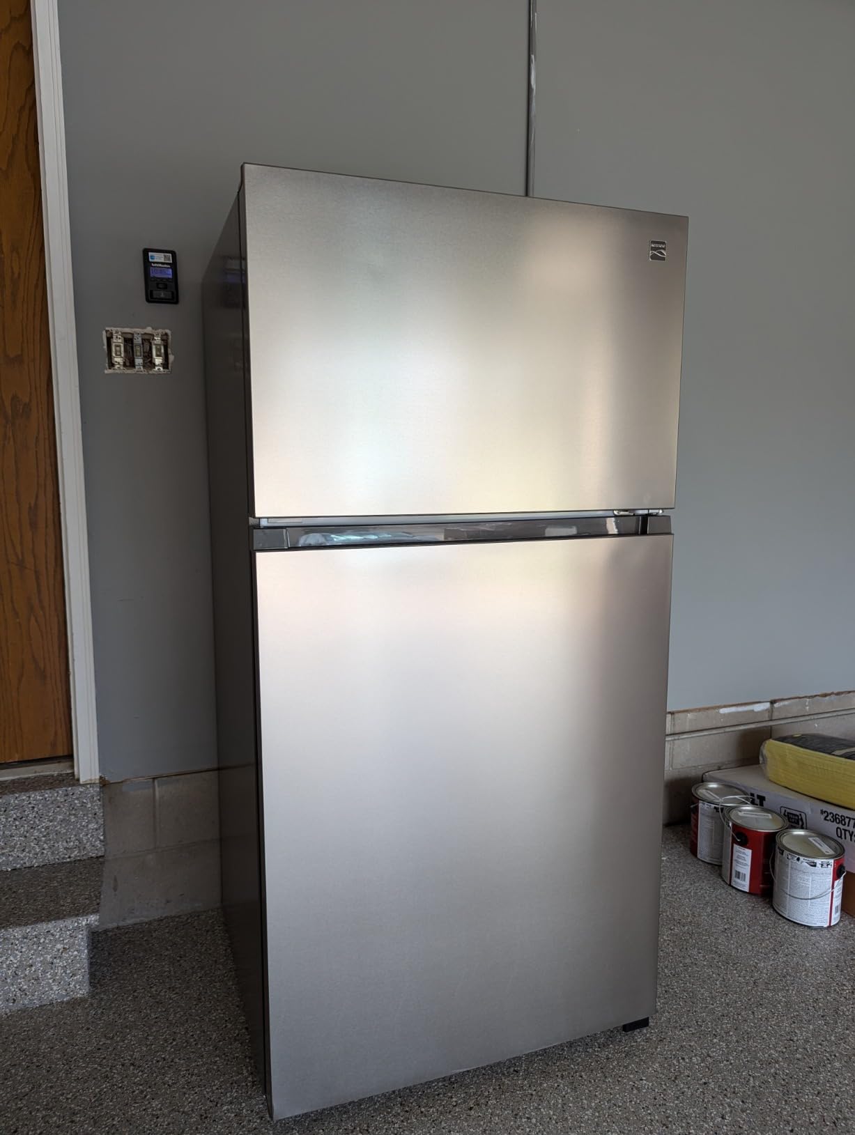 Kenmore 33 in. 20.4 cu. ft Capacity Refrigerator/Freezer with Full-Width Adjustable Glass Shelving, Humidity Control Crispers, Ice Maker, ENERGY STAR Certified, Black Customer Review Kenmore 33 in. 20.4 cu. ft Capacity Refrigerator/Freezer with Full-Width Adjustable Glass Shelving, Humidity Control Crispers, Ice Maker, ENERGY STAR Certified, Black - Customer Photo 4