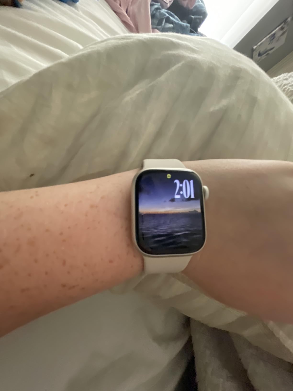 Apple Watch Series 9 [GPS 45mm] Midnight Aluminum Case with Midnight Sport Band M/L (Renewed) - Customer Photo 2