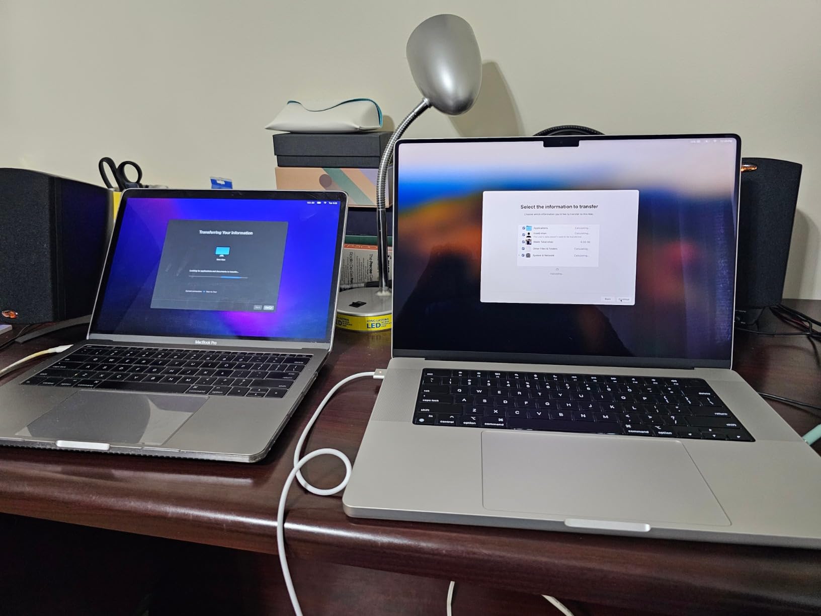 Apple 2023 MacBook Pro Laptop M3 Max chip with 16-core CPU, 40-core GPU: Built for Apple Intelligence, 16.2-inch Liquid Retina XDR Display, 48GB Unified Memory, 1TB SSD Storage; Space Black - Customer Photo 2