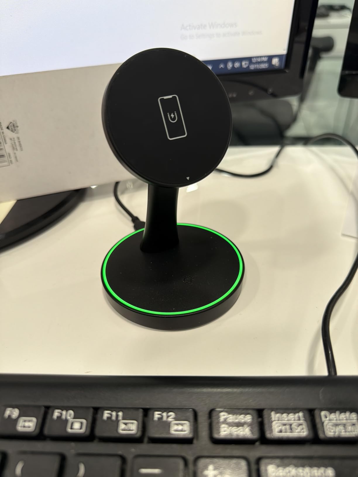 Magnetic Wireless Charger Stand 15W Fast Mag-Safe Charger for iPhone 17/17 pro/ 17 Air/ 17 pro max 16/15/14/13/12 Series Magnet Wireless Charging Station/Pad with Sleep-Friendly Light for AirPods - Customer Photo 1