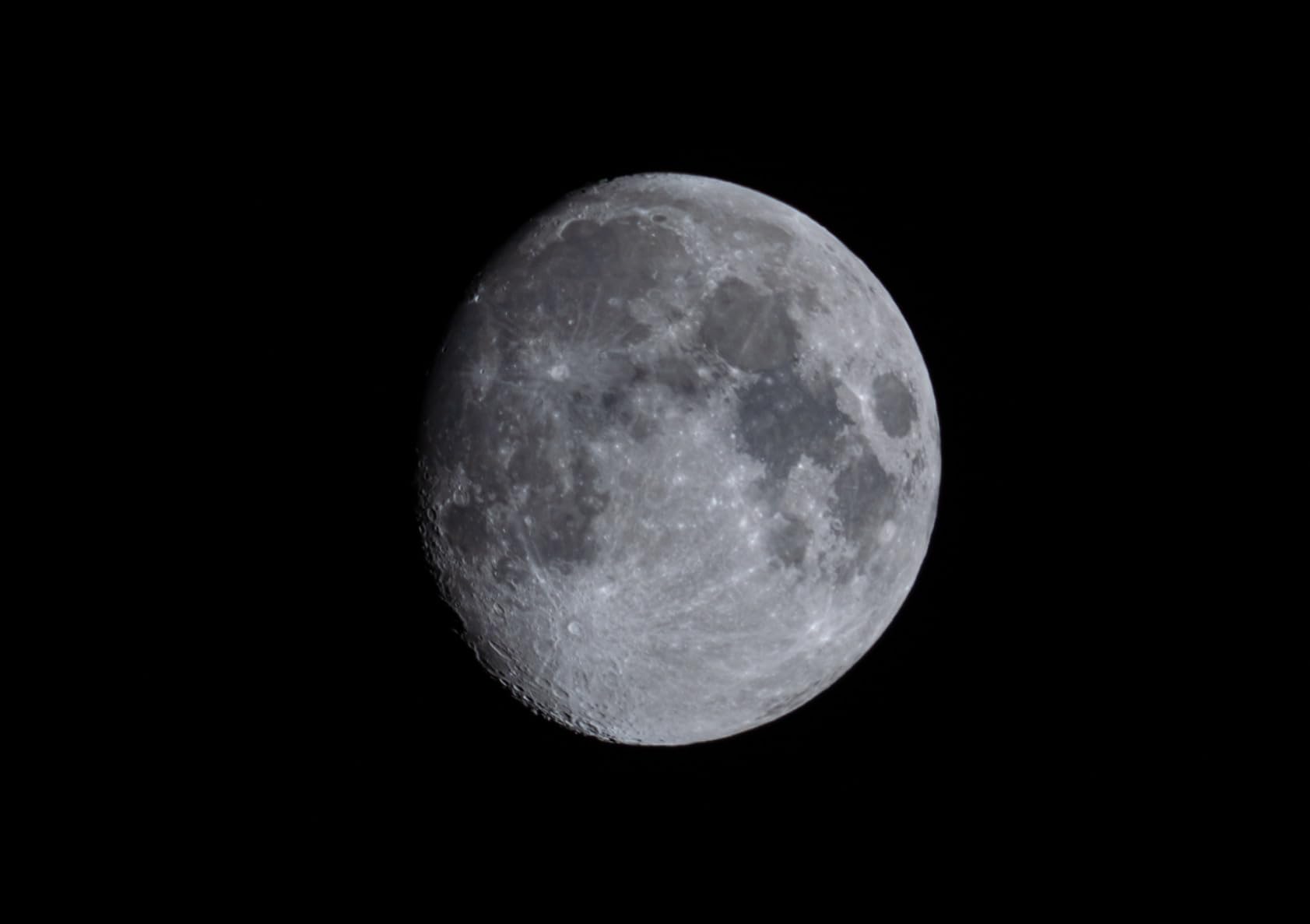 Sony Alpha a6700 Mirrorless Camera Body Bundle with Shoulder Bag, 128GB SD Card, Card Reader, Extra Battery, Charger - Customer Photo 2