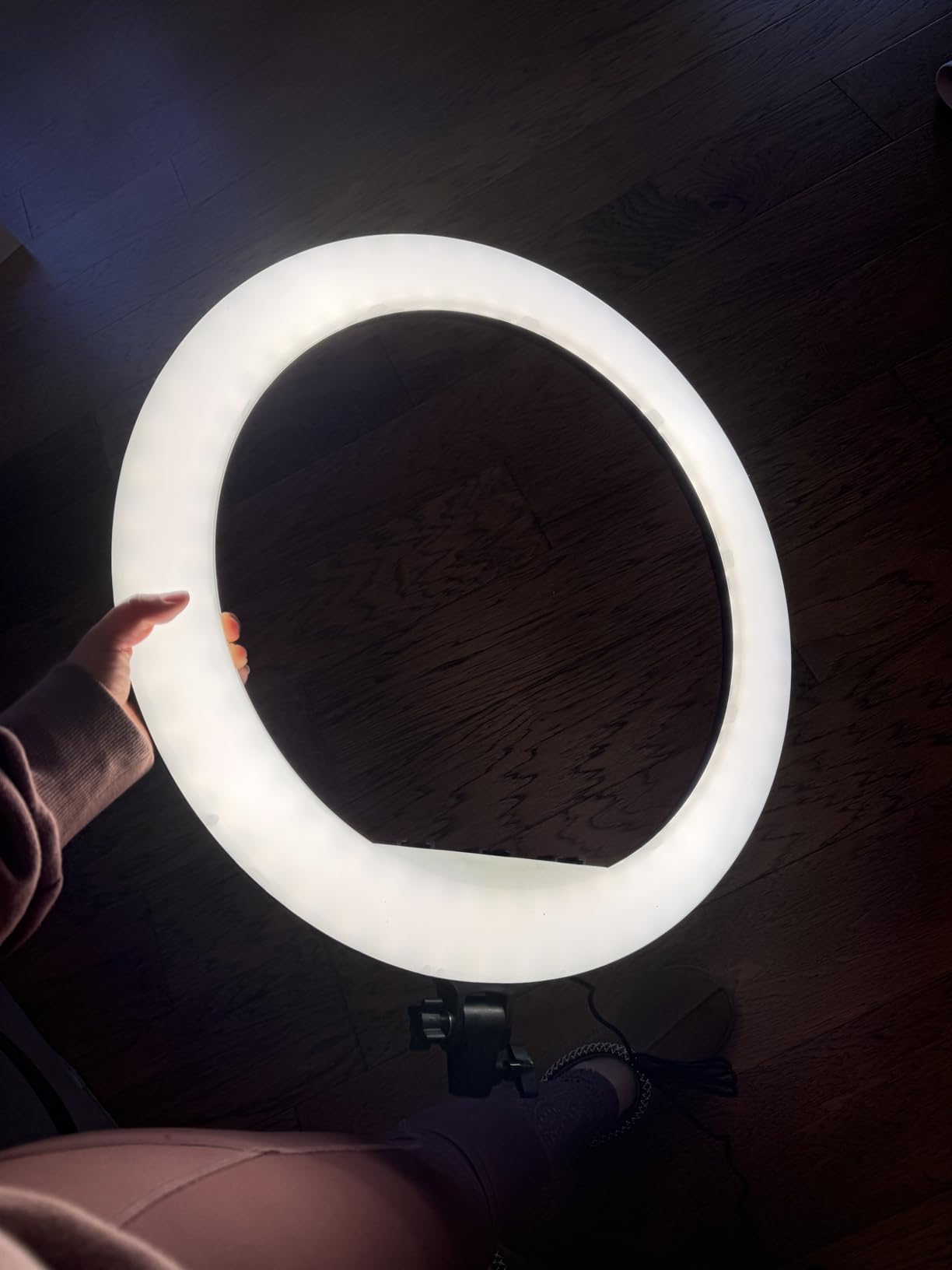 Hagibis 21 inch Ring Light with Stand Outer 55W 5600k Dimmable LED Light, Tripod Stand, and Phone Holder, Remote Controller, Carrying Bag, CRI 97+ 2540lux, for Streaming Home Office Zoom Call Lighting Customer Review Hagibis 21 inch Ring Light with Stand Outer 55W 5600k Dimmable LED Light, Tripod Stand, and Phone Holder, Remote Controller, Carrying Bag, CRI 97+ 2540lux, for Streaming Home Office Zoom Call Lighting - Customer Photo 1