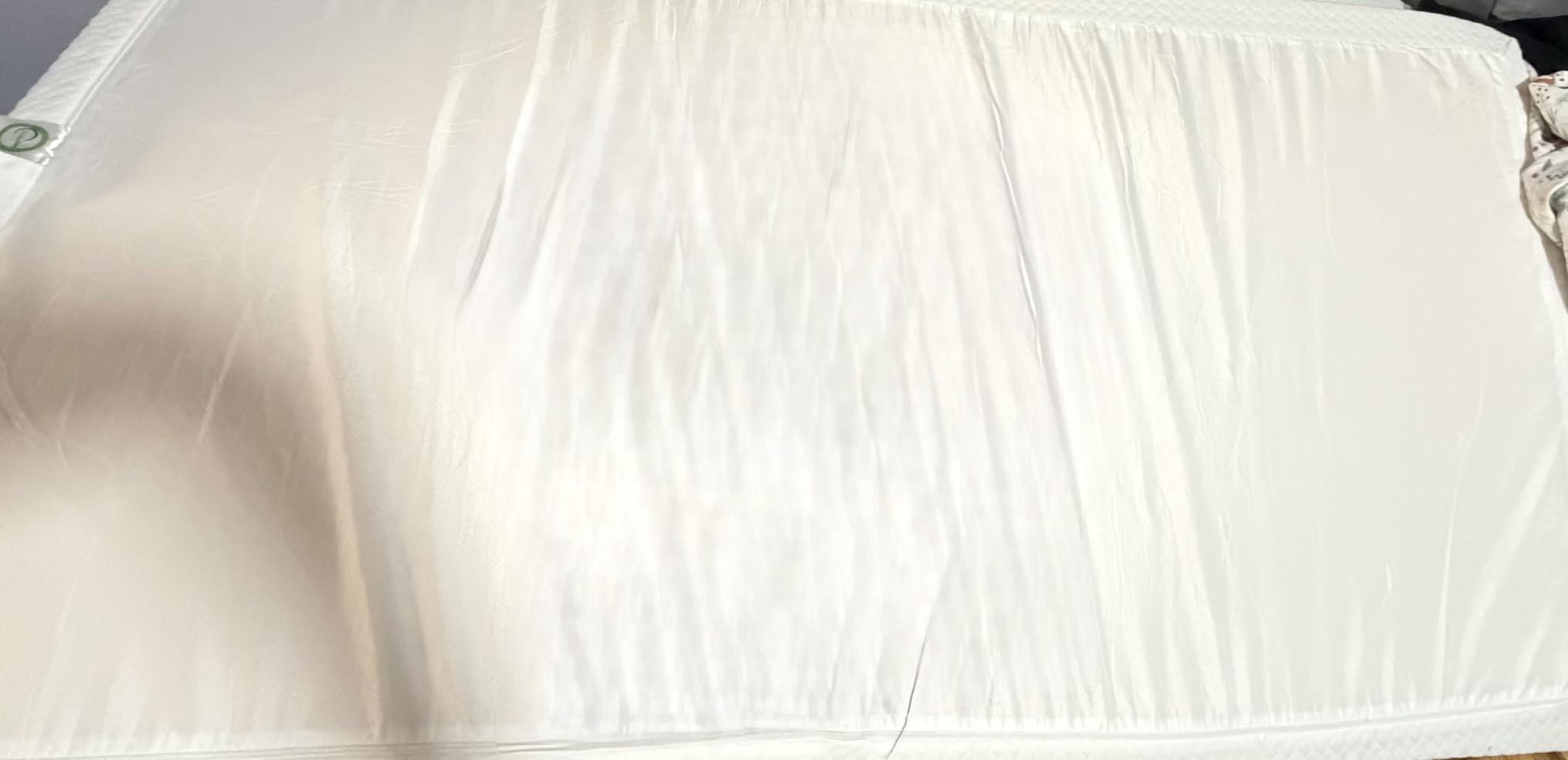 FDW | 8 Inch Twin XL Mattress | Medium Firm | Gel Memory Foam Mattress | White | Bed in a Box, CertiPUR-US Certified | Pressure Relief, Cooling Ventilated Foam | Washable Removable Cover - Customer Photo 4