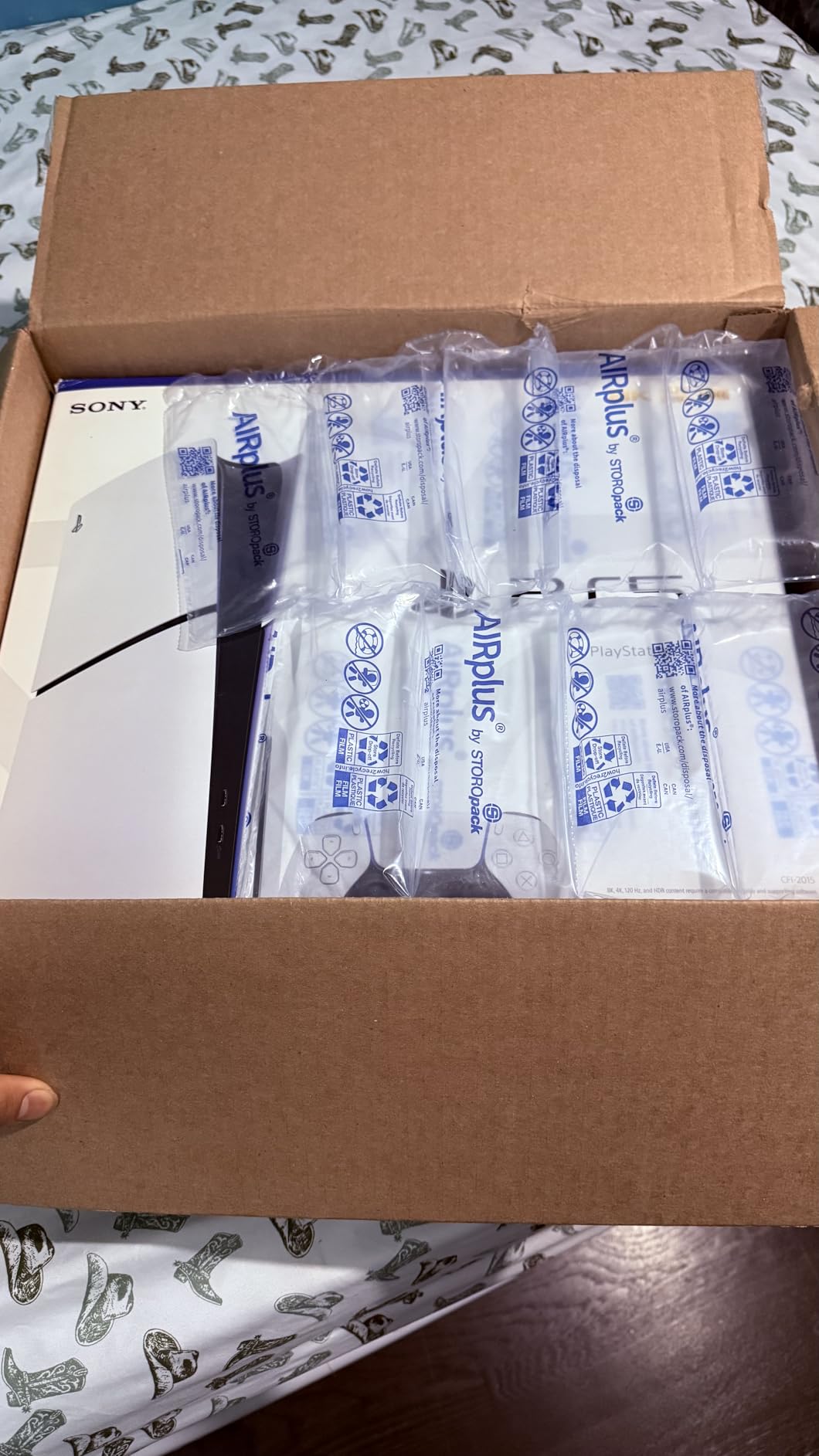 PlayStation®5 console (slim) (Renewed) - Customer Photo 2