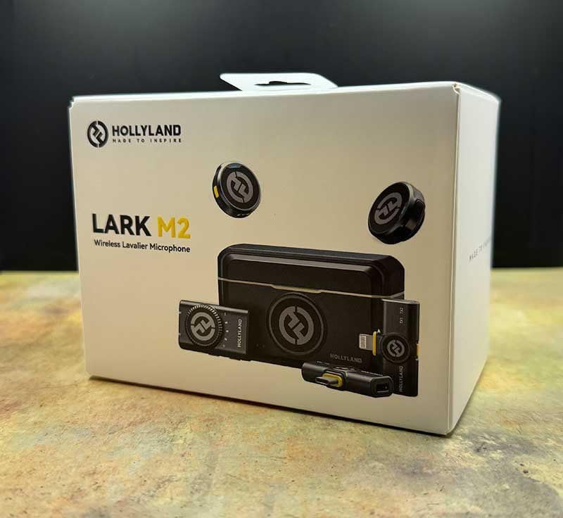Hollyland Lark M2 Wireless Microphone for iPhone/Camera/Android/PC, 48kHz/24-bit High Fidelity Audio, 300m Range, Noise Cancelling, 40h Use, YouTube, Vlog, Streaming (2TX + 3RX + Charging Case) - Customer Photo 1
