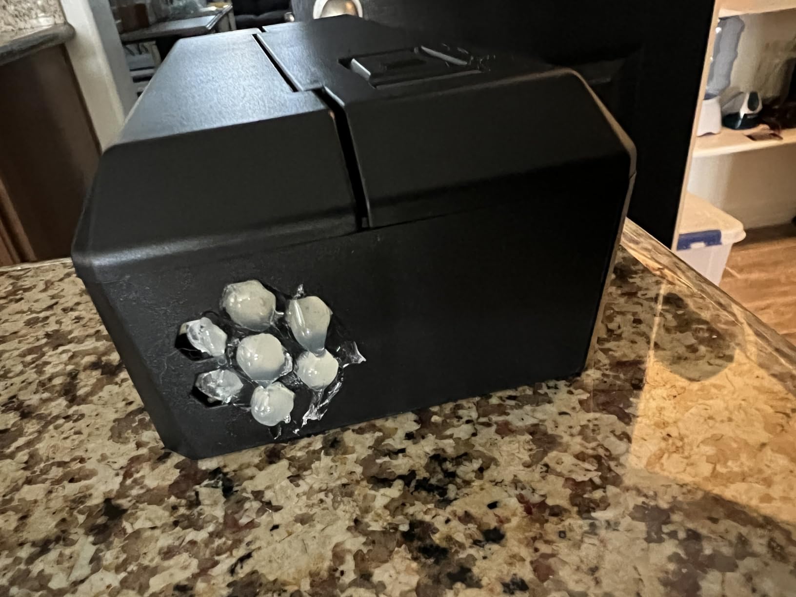 Victor Humane Mouse Traps Indoor for Home - M250BSR-2 - No Touch Electric Mouse Traps for Home, Pack of 2 - Customer Photo 1