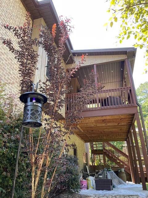 Dynatrap DT2030SR Fly Traps Outdoor - Mosquito & Flying Insect Killer for 1 Acre – Kills Mosquitoes, Flies, Gnats, Wasps - Bug Zapper Alternative - Black - Customer Photo 2