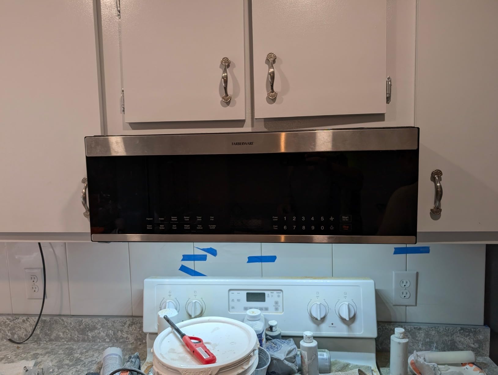 Farberware 1.7 Cu. Ft. Over-the-Range Microwave Oven - 1000 Watts Power, Auto Cook Settings, Defrost, Easy Clean and Child Safety Lock - White - Customer Photo 1