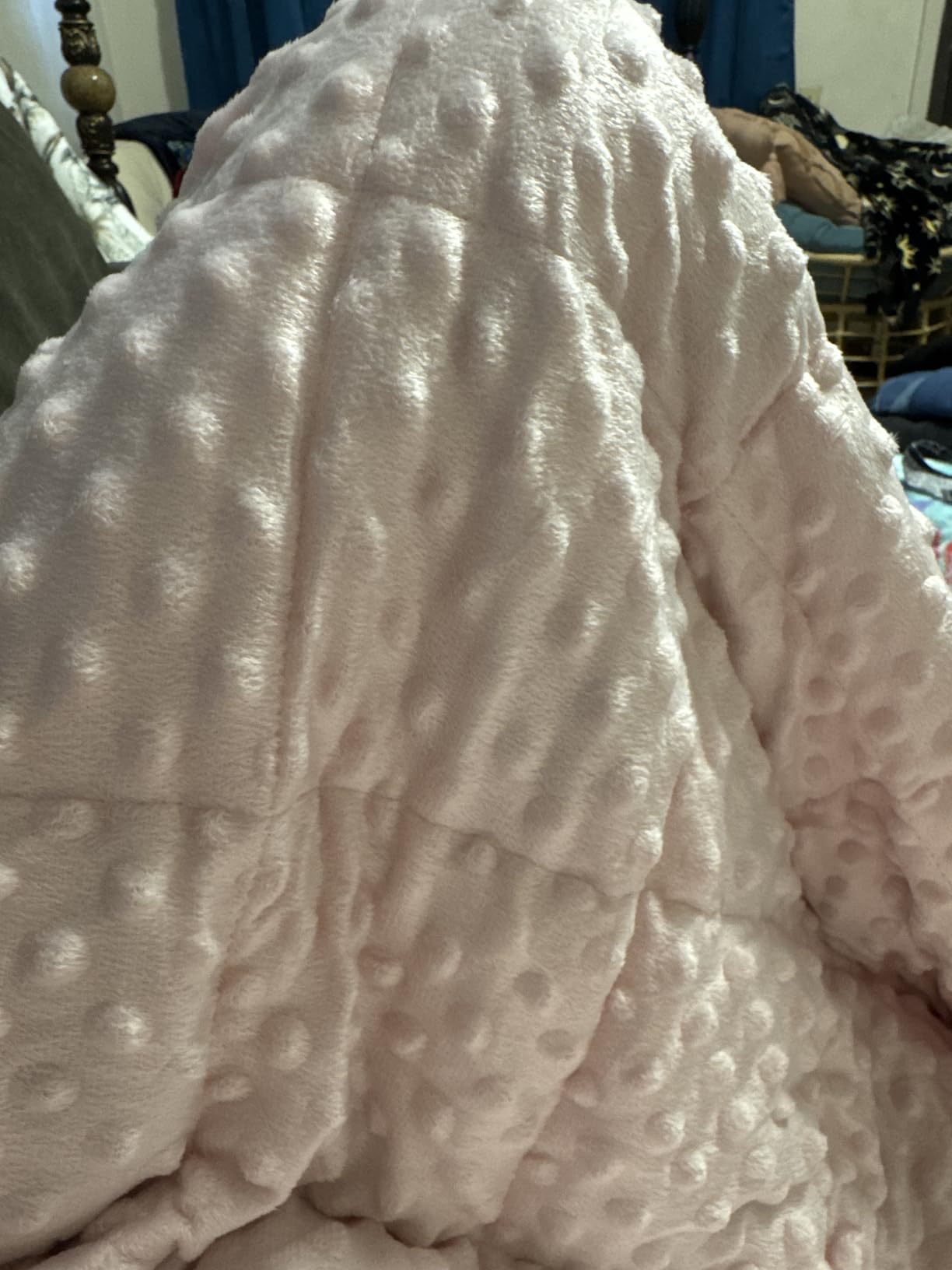 Mr. Sandman Weighted Blanket for Adults Queen Size 15 lbs, Soft Cooling Heavy Minky Blanket for Sleep, Washable Throw Blanket with Glass Beads, 60 x 80 Inches, Grey - Customer Photo 2