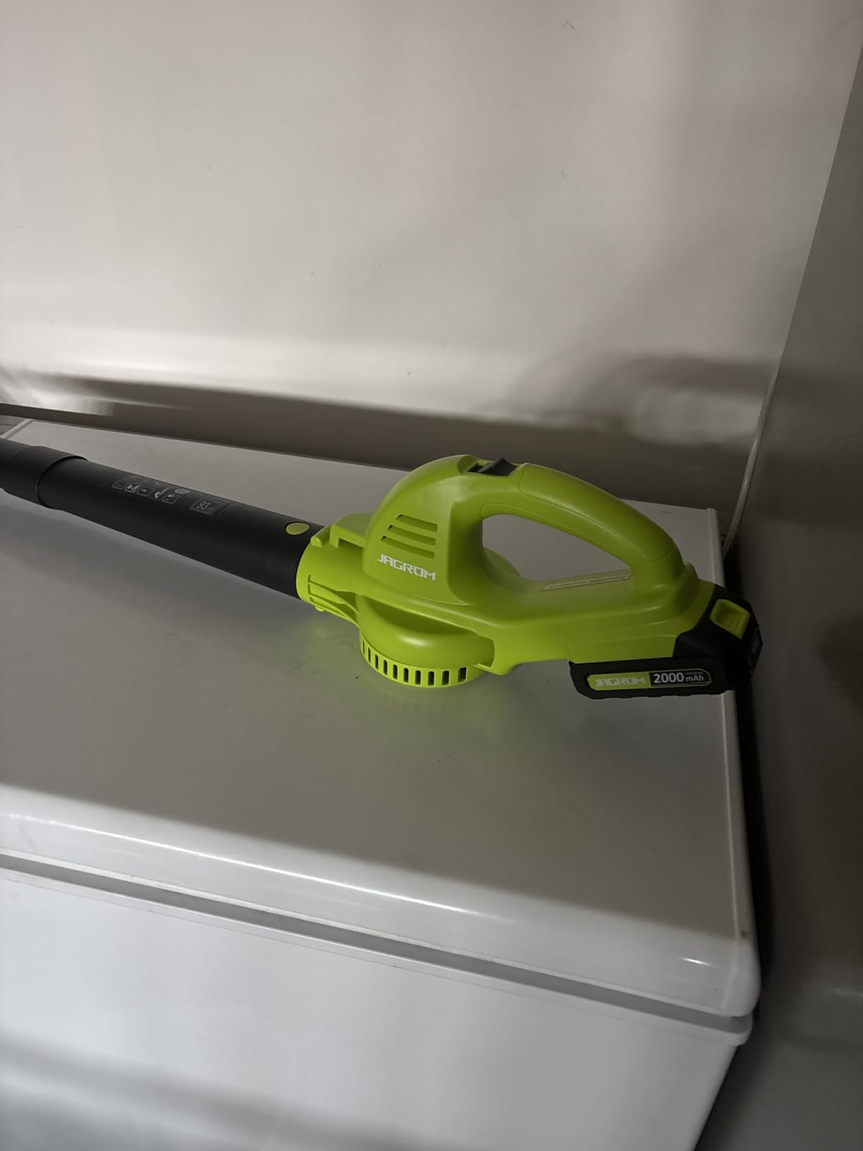 Leaf Blower Cordless with 2 Battery and Charger, 130MPH 180CFM High Speed Leaf Blower with 2 Tubes, 20V Electric Leaf Cleaner, Lightweight Handheld Blowers for Lawn Care, Patio, Garden, House, Depot - Customer Photo 2