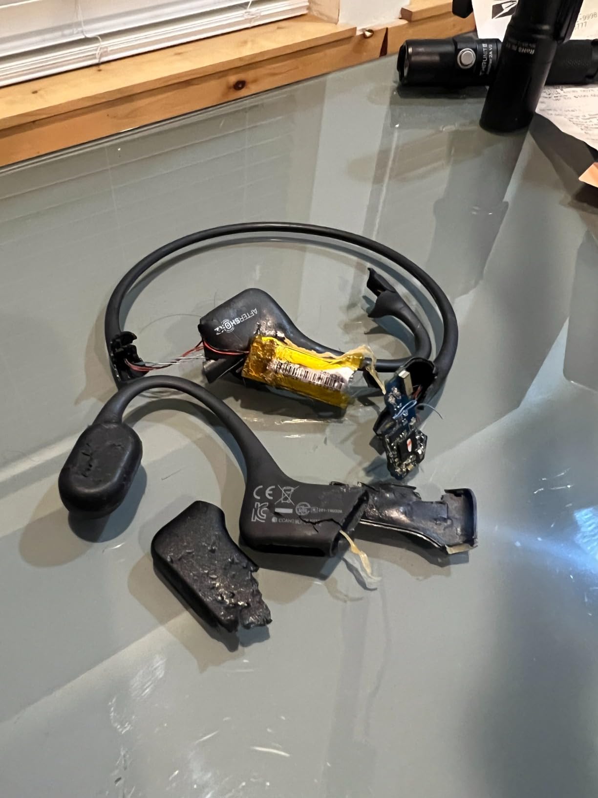 SHOKZ OpenFit Air - Open-Ear Headphones, True Wireless Earbuds, Water Resistant, Secure Earhooks for Daily Use, Black - Customer Photo 1