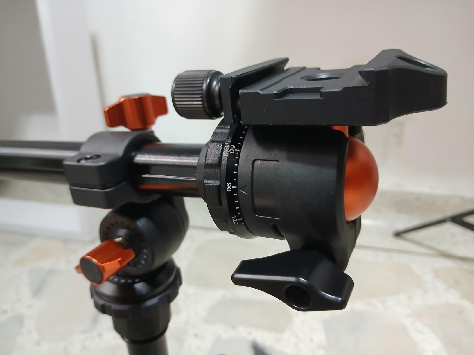 K&F Concept 76 inch Camera Tripod with Rotatable Multi-Angle Center Column,Lightweight Travel Outdoor DSLR Tripods with 360 Degree Ball Head Load Capacity 8kg/17.6lbs, Cellphone Clips for Smartphone Customer Review K&F Concept 76 inch Camera Tripod with Rotatable Multi-Angle Center Column,Lightweight Travel Outdoor DSLR Tripods with 360 Degree Ball Head Load Capacity 8kg/17.6lbs, Cellphone Clips for Smartphone - Customer Photo 2