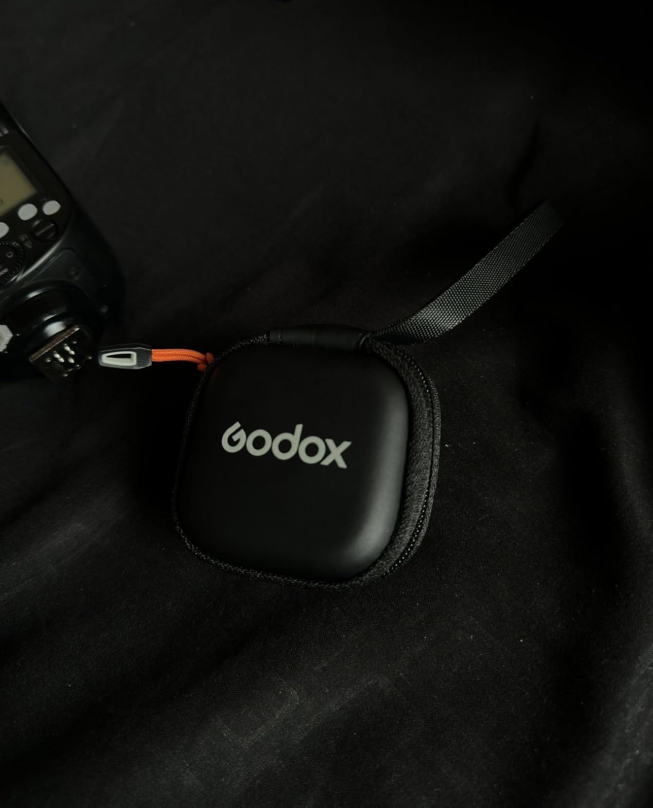 Godox X3C X3-C TTL Wireless Flash Trigger for Canon Camera, 2.4G Wireless Touchscreen Flash Transmitter, Support TTL Auto/Manual/Multi Flash, Built-in Lithium Battery, High-Definit OLED Screen - Customer Photo 2