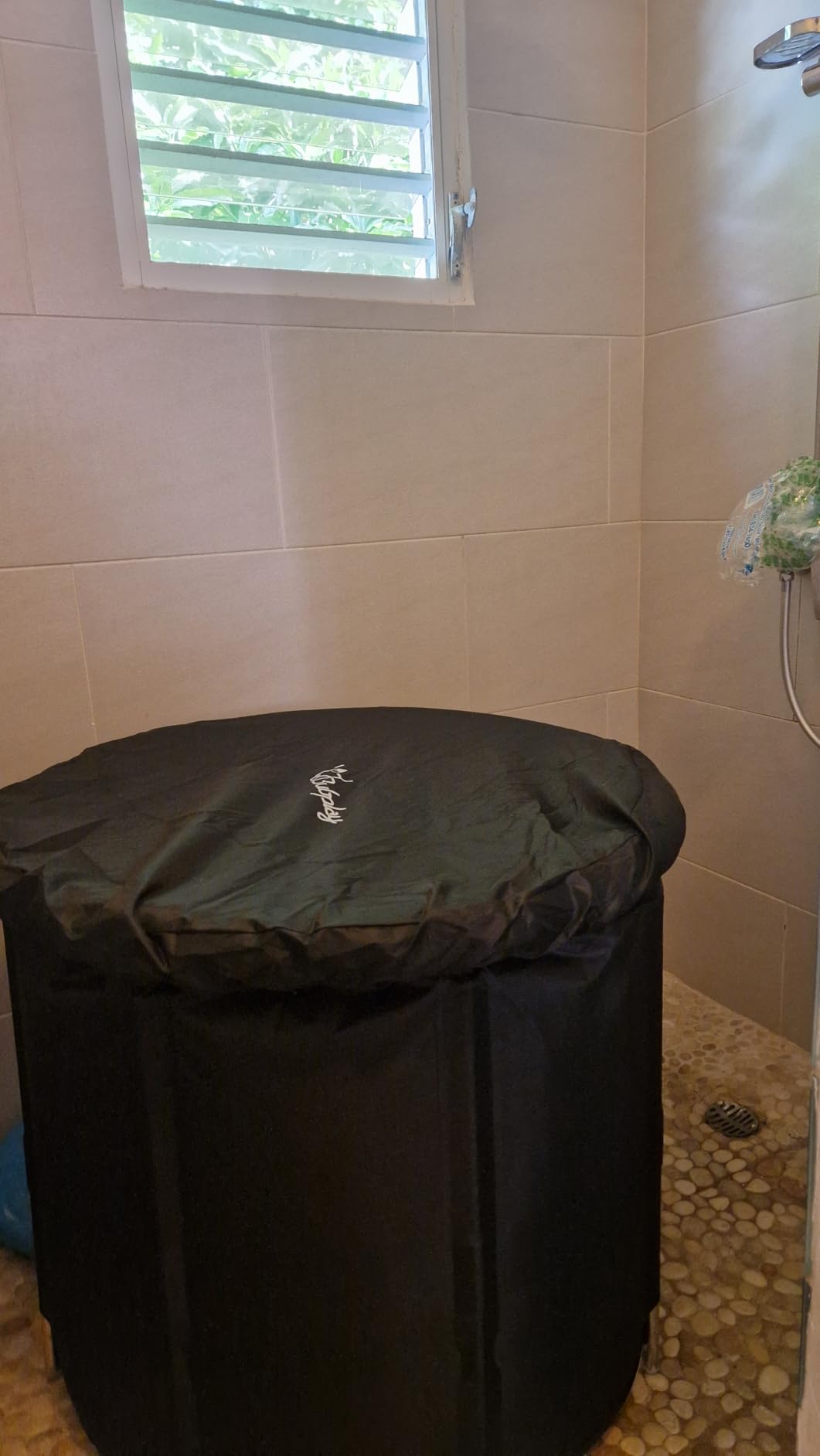 Bubplay Ice Bath Cold Plunge Tub with Cover for Indoor Outdoor for Recovery, Cold Water Therapy, Athletes and Adults -105 Gallons, Black, XL - Customer Photo 2