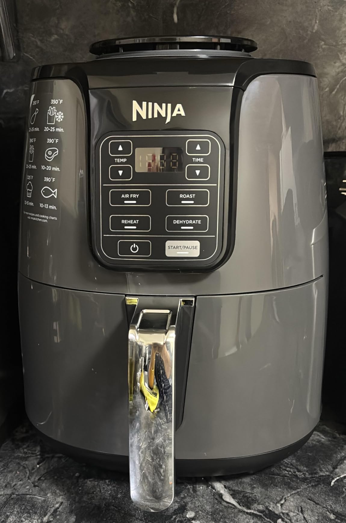Ninja | Air Fryer | 4-in-1 Pro Air Fry, Roast, Reheat, Dehydrate | 5QT Capacity fits up to 4lbs of French Fries | 400F Max Temp | Nonstick Basket & Crisper Plate | 120V | Grey | AF141 - Customer Photo 1