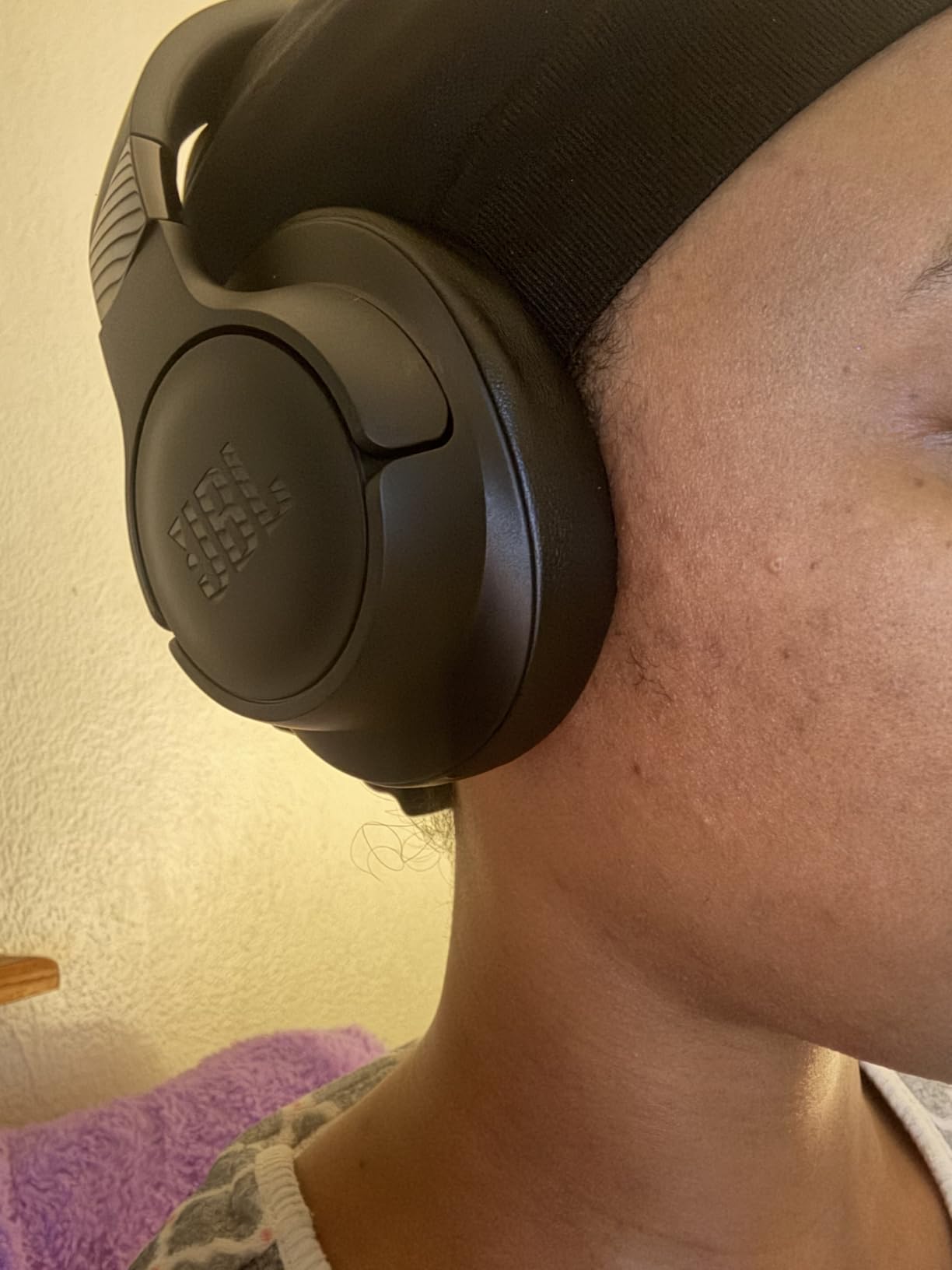 JBL Tune 770NC - Adaptive Noise Cancelling with Smart Ambient Wireless Over-Ear Headphones, Bluetooth 5.3, Up to 70H Battery Life with Speed Charge, Lightweight, Comfortable & Foldable Design - Customer Photo 2