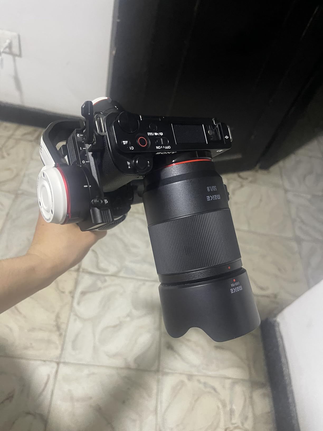 Meike 50mm F1.8 Full Frame AF STM Lens Standard Aperture Auto Focus Fixed Prime Portrait Lenses for Sony E Mount Mirrorless Cameras - Customer Photo 1