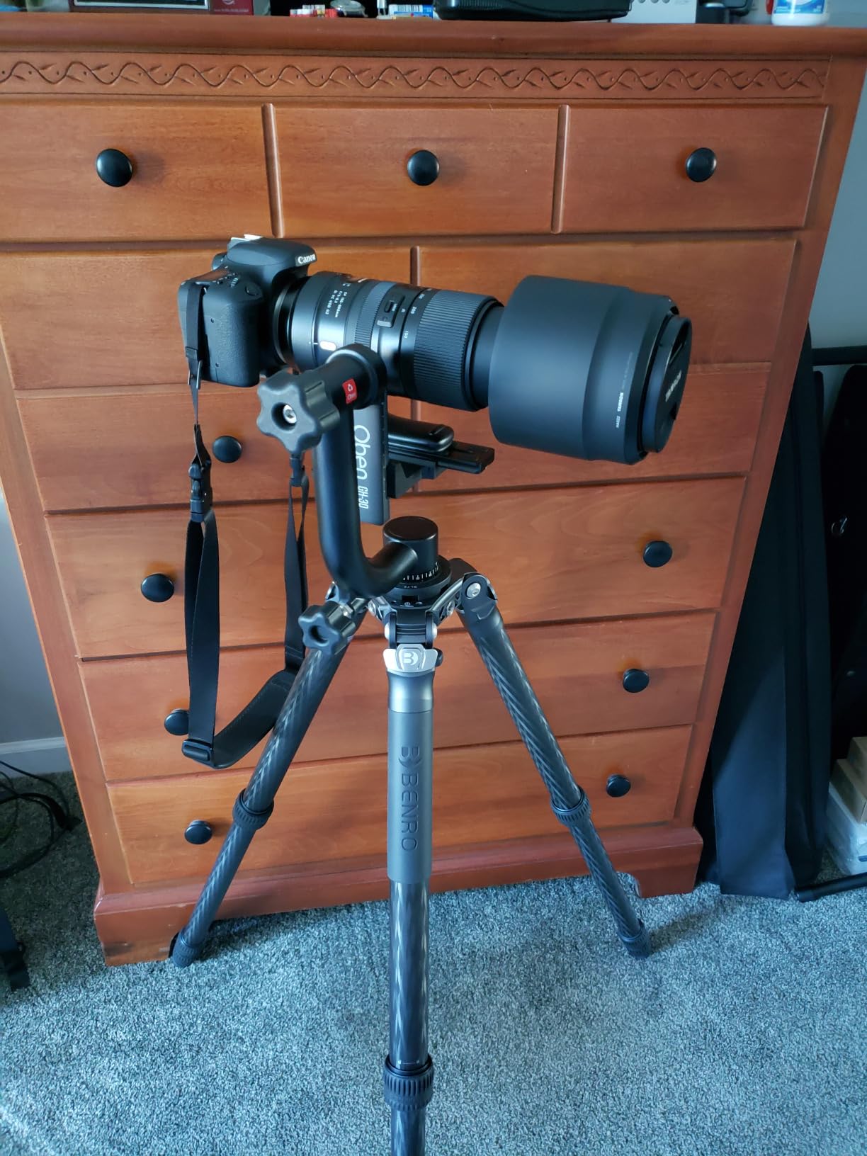 Benro Mammoth Carbon Fiber Tripod – 4-Section Heavy-Duty Carbon Fiber Tripod with 75 mm Bowl, Twist-Locks, Independent Leg Spread & 39.7 lb Load Capacity for DSLR, Mirrorless & Video Cameras (TMTH34C) Customer Review Benro Mammoth Carbon Fiber Tripod – 4-Section Heavy-Duty Carbon Fiber Tripod with 75 mm Bowl, Twist-Locks, Independent Leg Spread & 39.7 lb Load Capacity for DSLR, Mirrorless & Video Cameras (TMTH34C) - Customer Photo 1