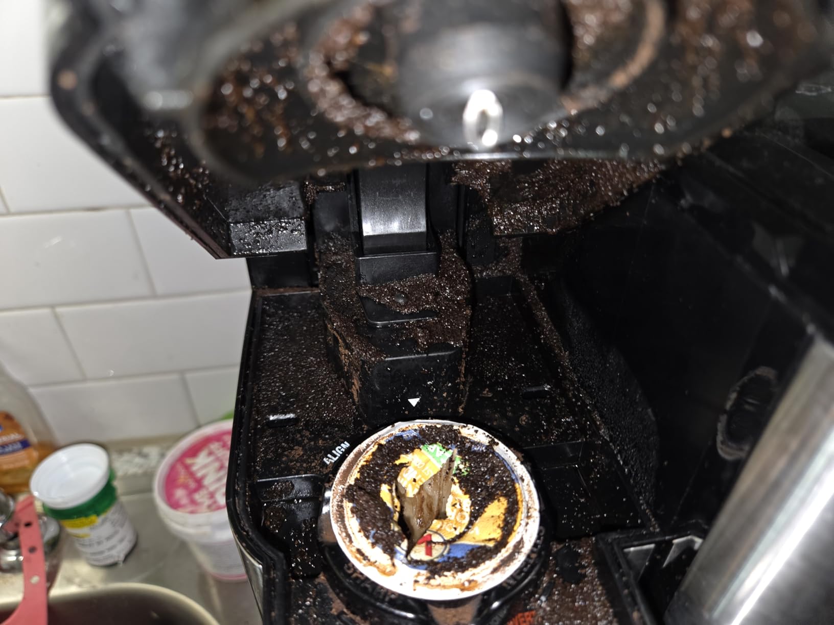 Cuisinart Coffee Center 10-Cup Thermal Carafe Drip Coffee Maker and Single-Serve Brewer with Over Ice Function, Fully Automatic Coffeemaker, Compatible with Single-Cup Pods, Black/Stainless, SS-21NAS - Customer Photo 2