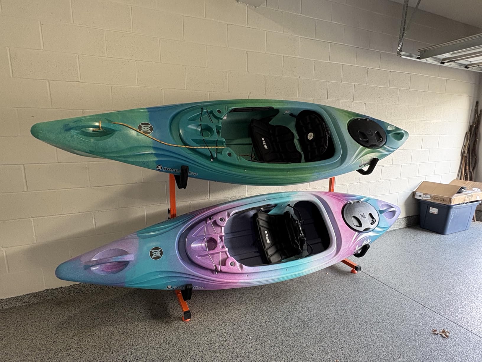 VEVOR Freestanding Kayak Storage Rack, Kayak Stand for 2 or 4 Kayak Canoe Paddleboard, Heavy-Duty Steel Kayak Hanger Holder with Padded Arms and Adjustable Width,for Indoor Outdoor Garage - Customer Photo 1