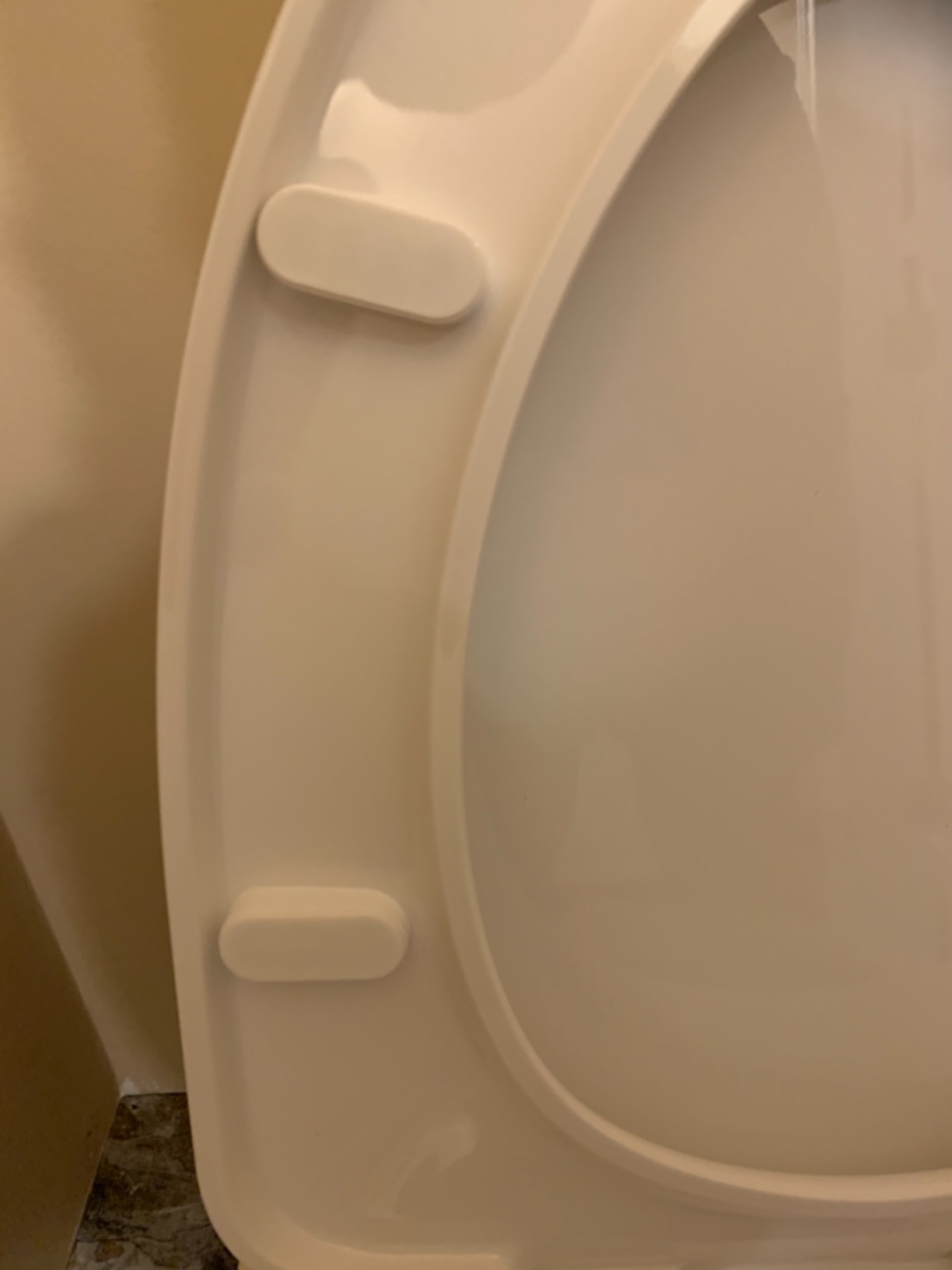 WOODBRIDGEE One Piece Toilet with Soft Closing Seat, Chair Height, 1.28 GPF Dual, Water Sensed, 1000 Gram MaP Flushing Score Toilet with Chorme Button, White,B0940-F-C - Customer Photo 1
