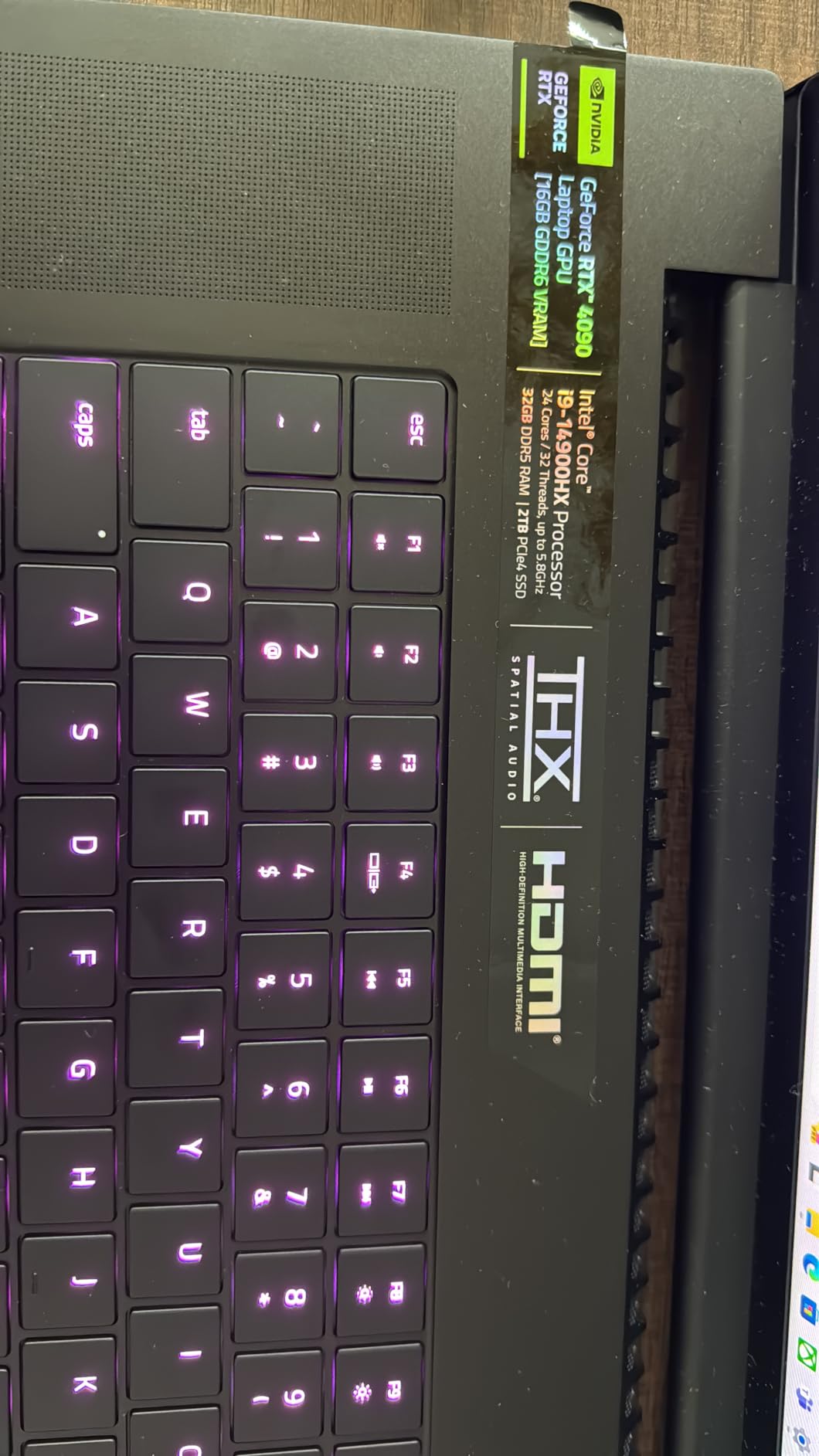 Razer Blade 18 Gaming Laptop: NVIDIA GeForce RTX 4090 - Intel Core i9 14900HX 14th Gen CPU - 18 Razer Blade 18 Gaming Laptop: NVIDIA GeForce RTX 4090 - Intel Core i9 14900HX 14th Gen CPU - 18