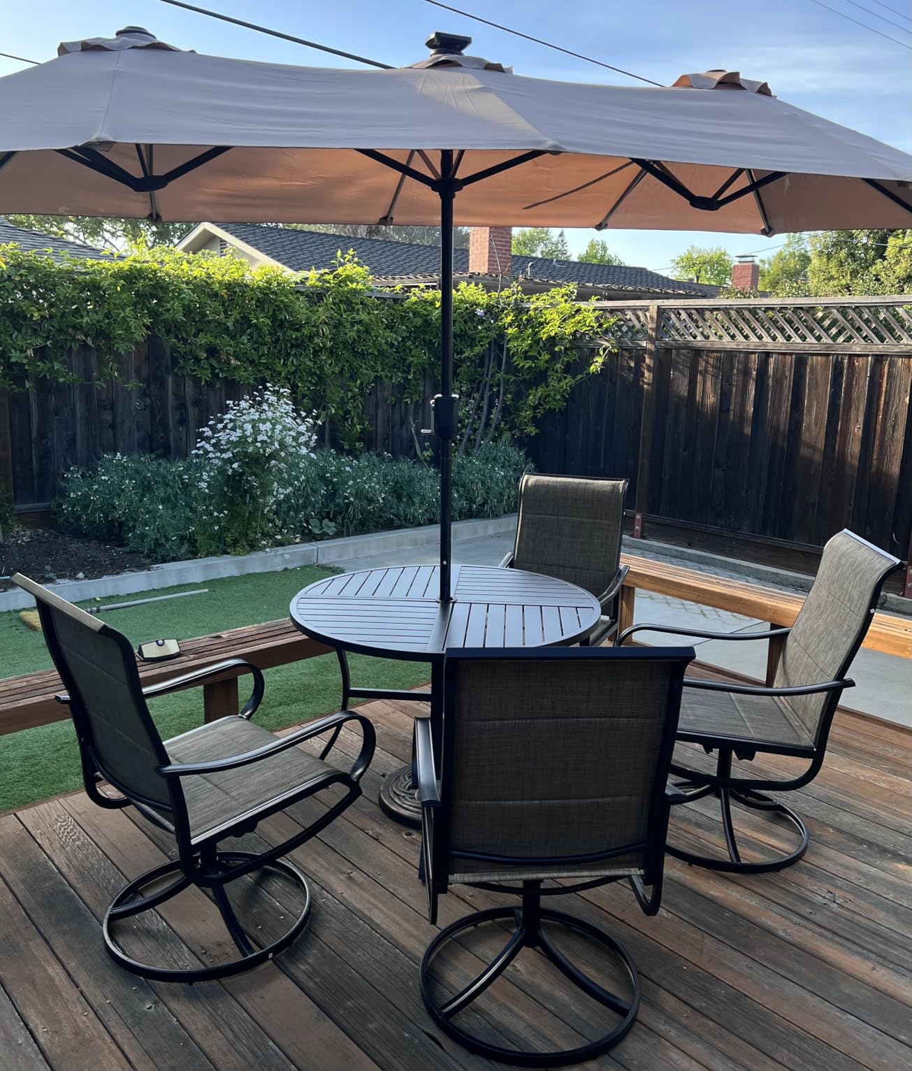 Sophia & William Outdoor Patio Dining Set 9 Pieces, 8 x Textilene Swivel Patio Chairs with Padded and 1 Extendable Dining Table for 6-8, Outdoor Table and Chair Set for Lawn Garden (Blue) Customer Review Sophia & William Outdoor Patio Dining Set 9 Pieces, 8 x Textilene Swivel Patio Chairs with Padded and 1 Extendable Dining Table for 6-8, Outdoor Table and Chair Set for Lawn Garden (Blue) - Customer Photo 1