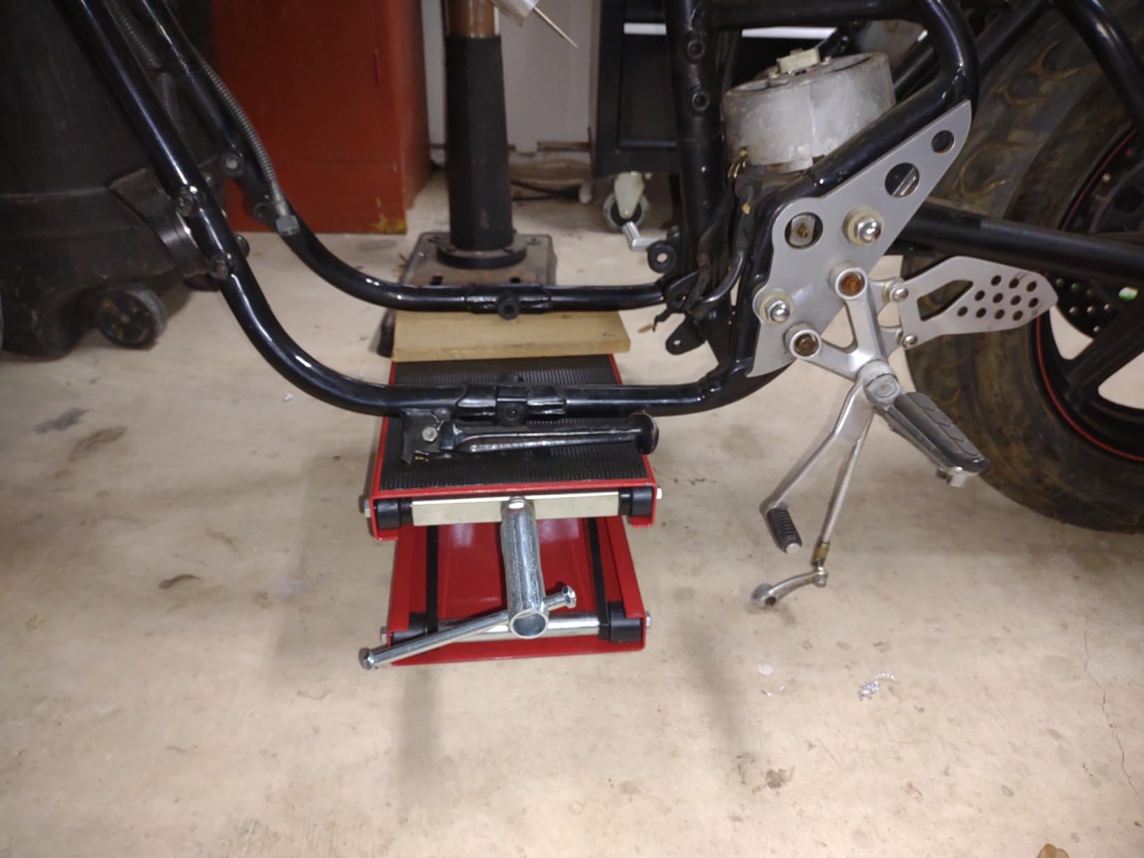 HPDMC Portable Car Lift 6600lbs Mid-Rise Scissor Lift 110V Electric Lock Release - Customer Photo 1