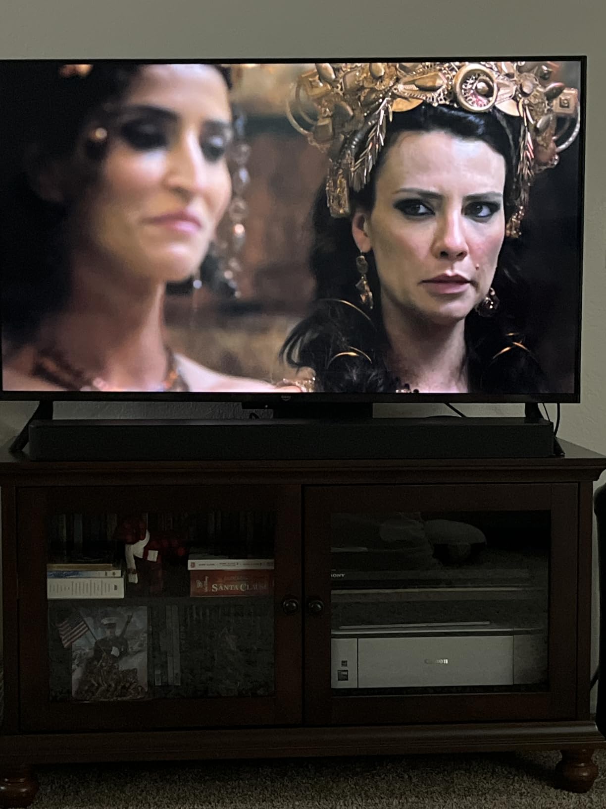 Amazon Fire TV Soundbar Plus (newest model) with built-in subwoofer, 3.1 channel, Dolby Atmos, clear dialogue Customer Review Amazon Fire TV Soundbar Plus (newest model) with built-in subwoofer, 3.1 channel, Dolby Atmos, clear dialogue - Customer Photo 1