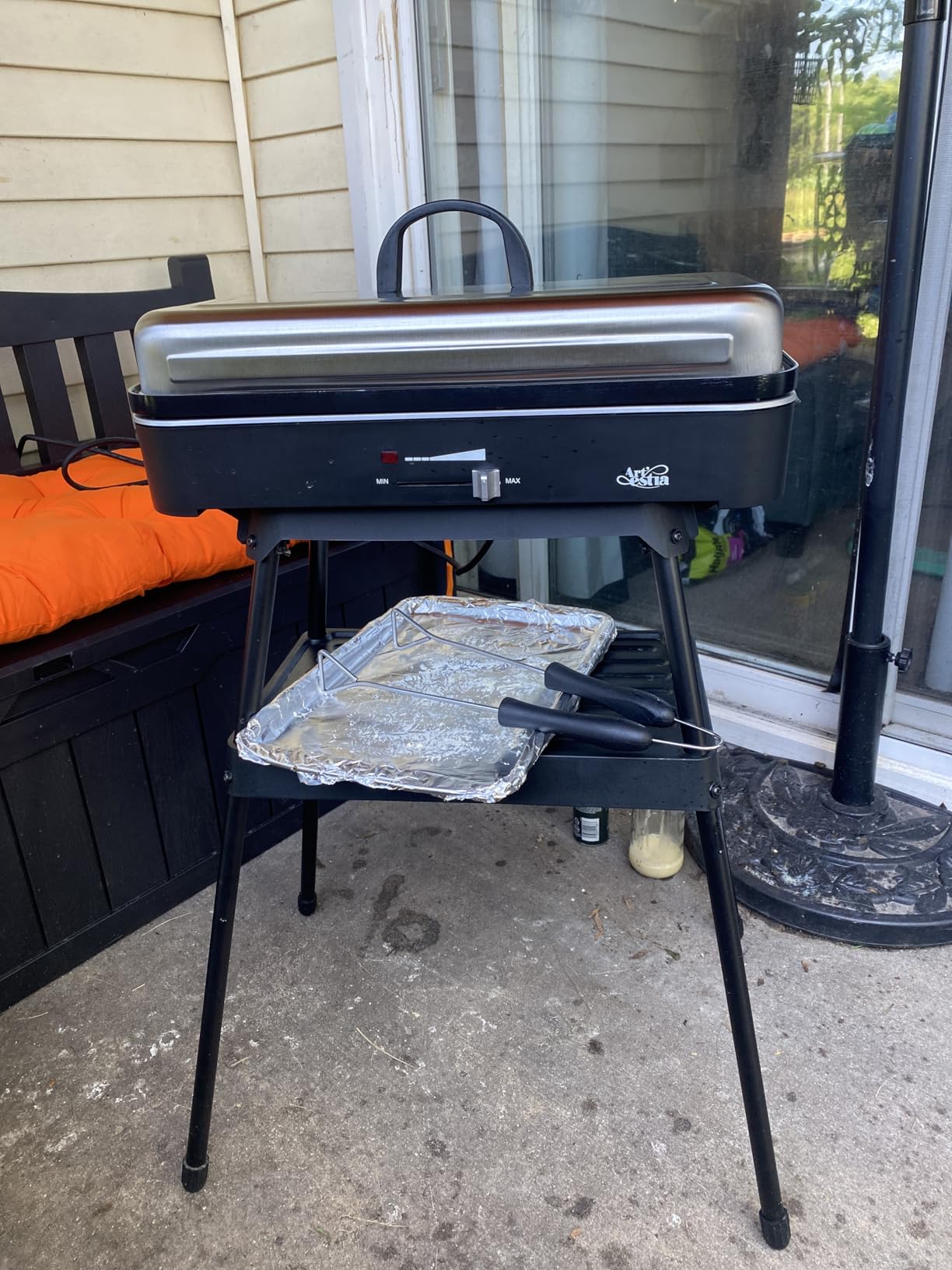 Artestia 1800W Electric Outdoor Grills with Lid Indoor Smokeless Grill for Balcony with Temperature Control Portable Removable Stand Grill for Cooking, BBQ Party, Family Customer Review Artestia 1800W Electric Outdoor Grills with Lid Indoor Smokeless Grill for Balcony with Temperature Control Portable Removable Stand Grill for Cooking, BBQ Party, Family - Customer Photo 1