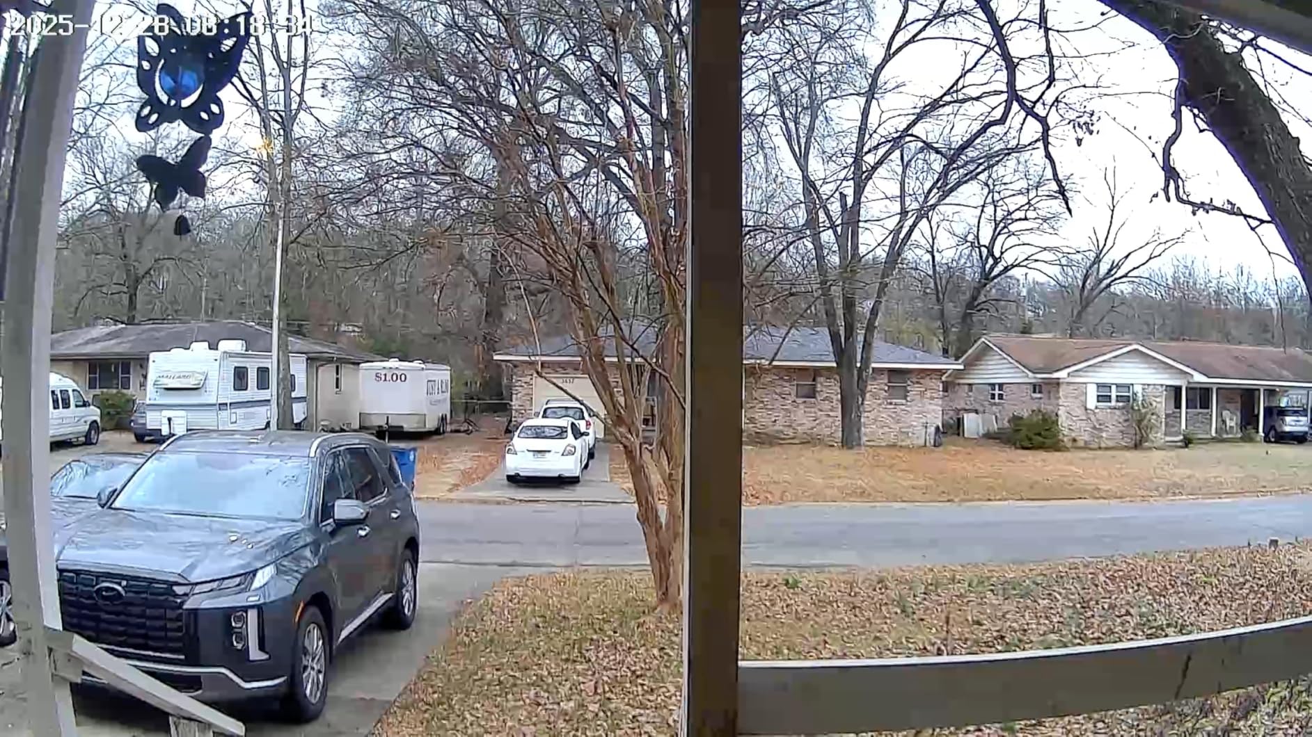 BOIFUN Doorbell Camera Wireless – No Subscription Required, 2K HD, 166° Wide View, 2.4 GHz Wi‑Fi Only, HDR Night Vision, Motion Alerts, Two‑Way Audio & Battery Video Doorbell with Chime - Customer Photo 2