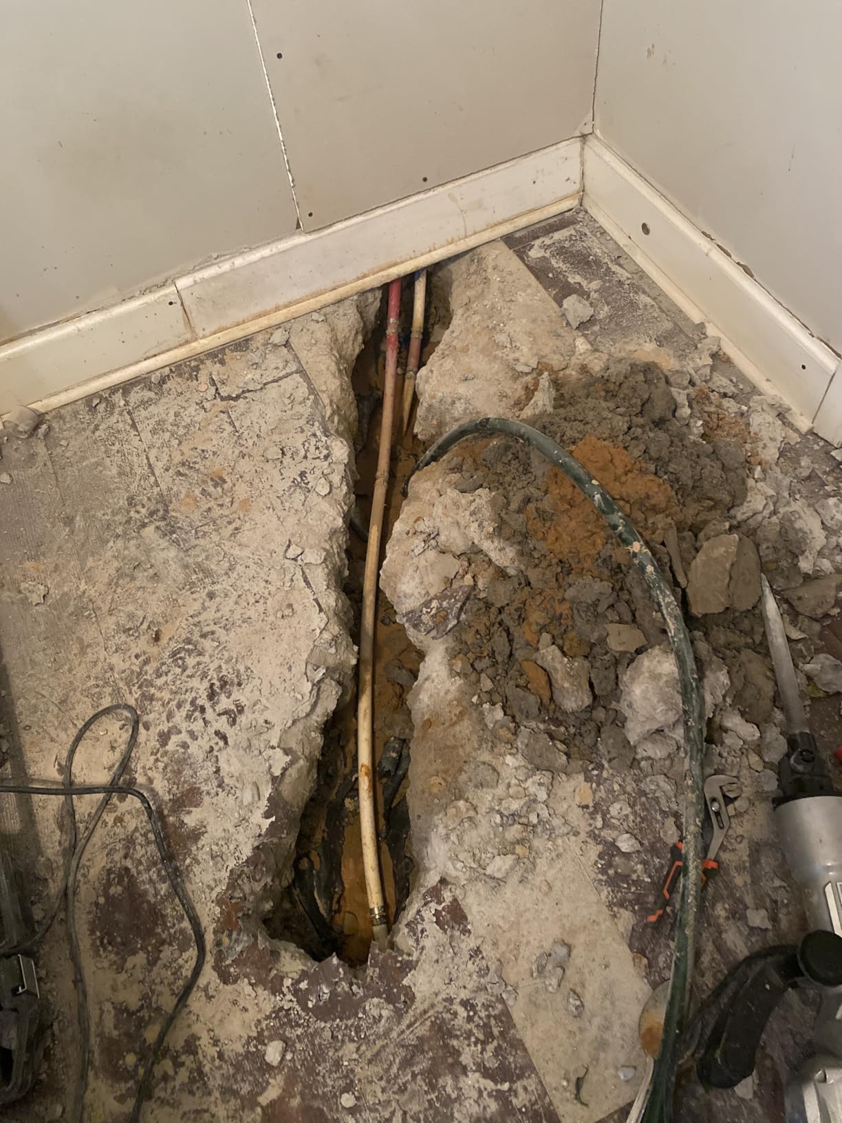 ENEACRO Demolition Jack Hammer 14.5Amp SDS-Hex Concrete Breaker, 65 Joules Heavy Duty Chipping Hammer Cement/Pavement/Floor Breaker, with 2pcs of chisels and Carry box with Rollers Customer Review ENEACRO Demolition Jack Hammer 14.5Amp SDS-Hex Concrete Breaker, 65 Joules Heavy Duty Chipping Hammer Cement/Pavement/Floor Breaker, with 2pcs of chisels and Carry box with Rollers - Customer Photo 1