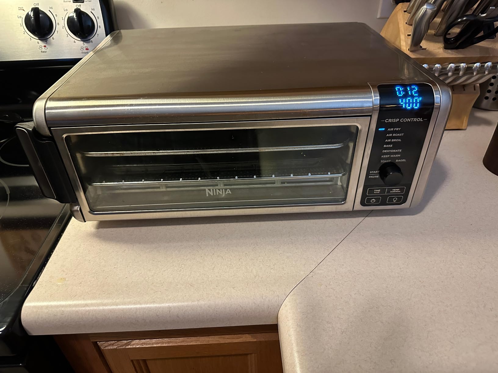 Ninja Flip Toaster Oven&Air Fryer, 8-in-1 Functionality, Flip Up&Away Capability for Storage Space, LargeCapacity, Air Fry Basket, SheetPan, Wire Rack&Removable Crumb Tray, Stainless,1800 watts, SP151 - Customer Photo 2