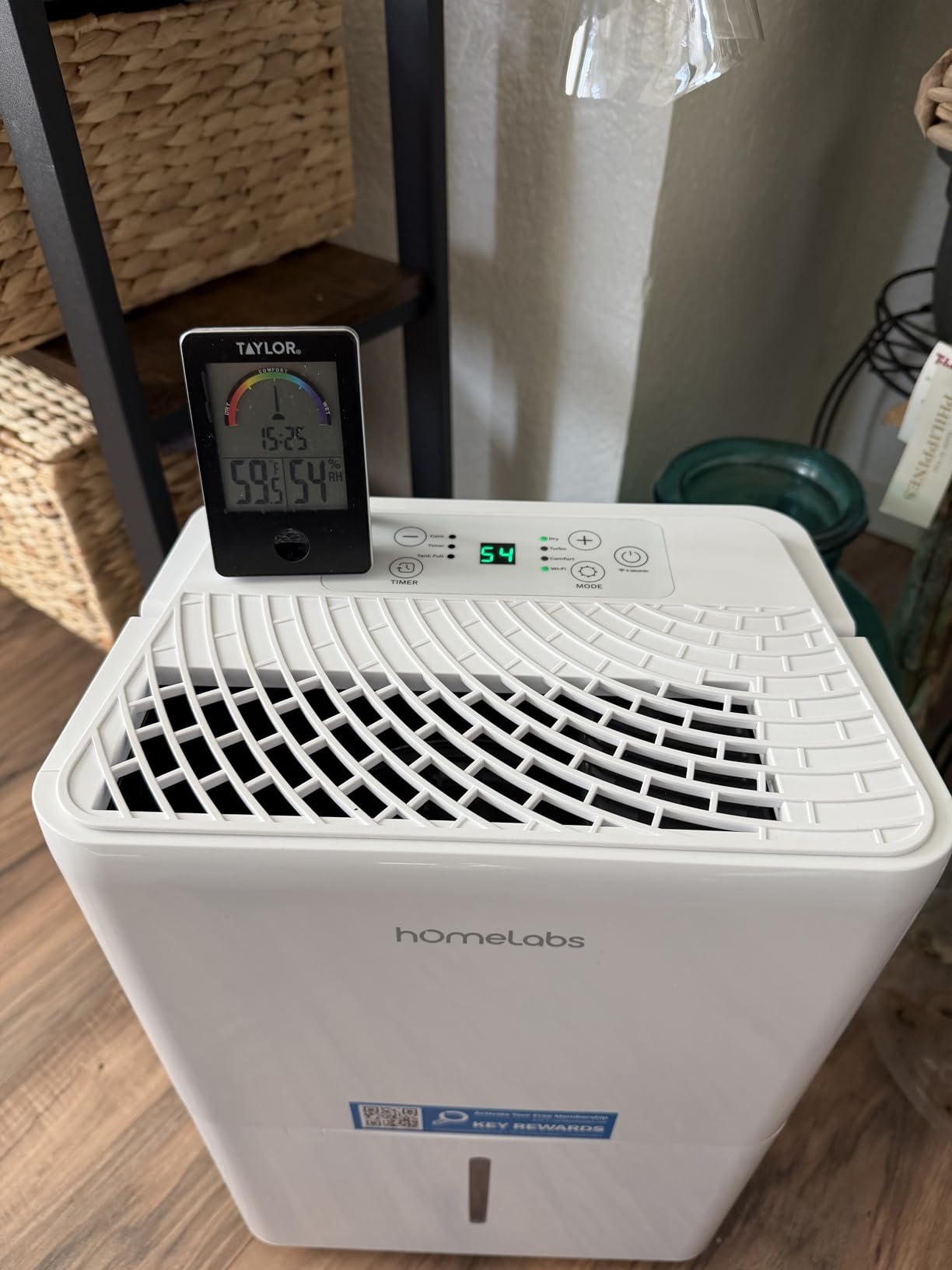 hOmeLabs Dehumidifier for Home, Office, Basements with Powerful Moisture Removal, Humidity Control, Auto Shut-off, Quiet Operation - 7,000 Sq Ft Wi-Fi (50 Pint MAX 120 Pint at 95°F, 90% RH) - Customer Photo 3