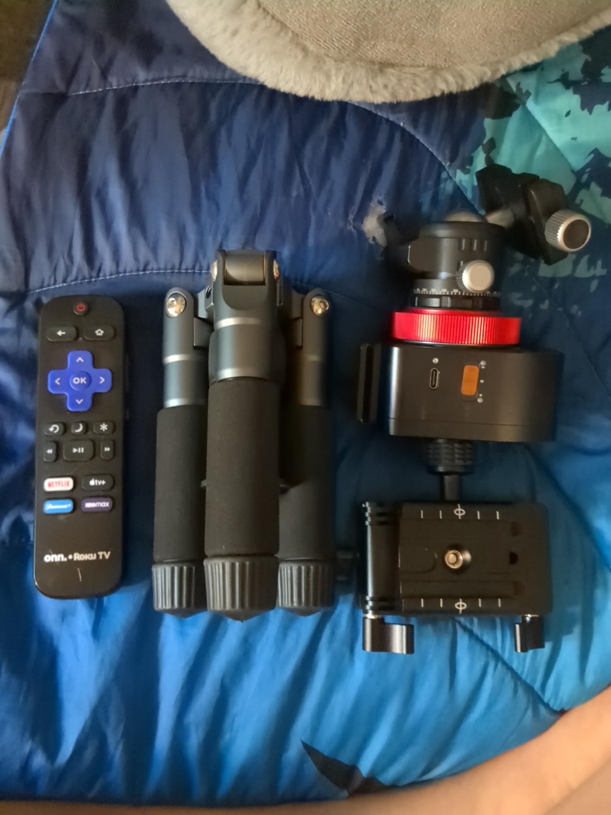 SIRUI Compact Mini Desktop Tripod with 360° Ball Head - Customer Photo 3